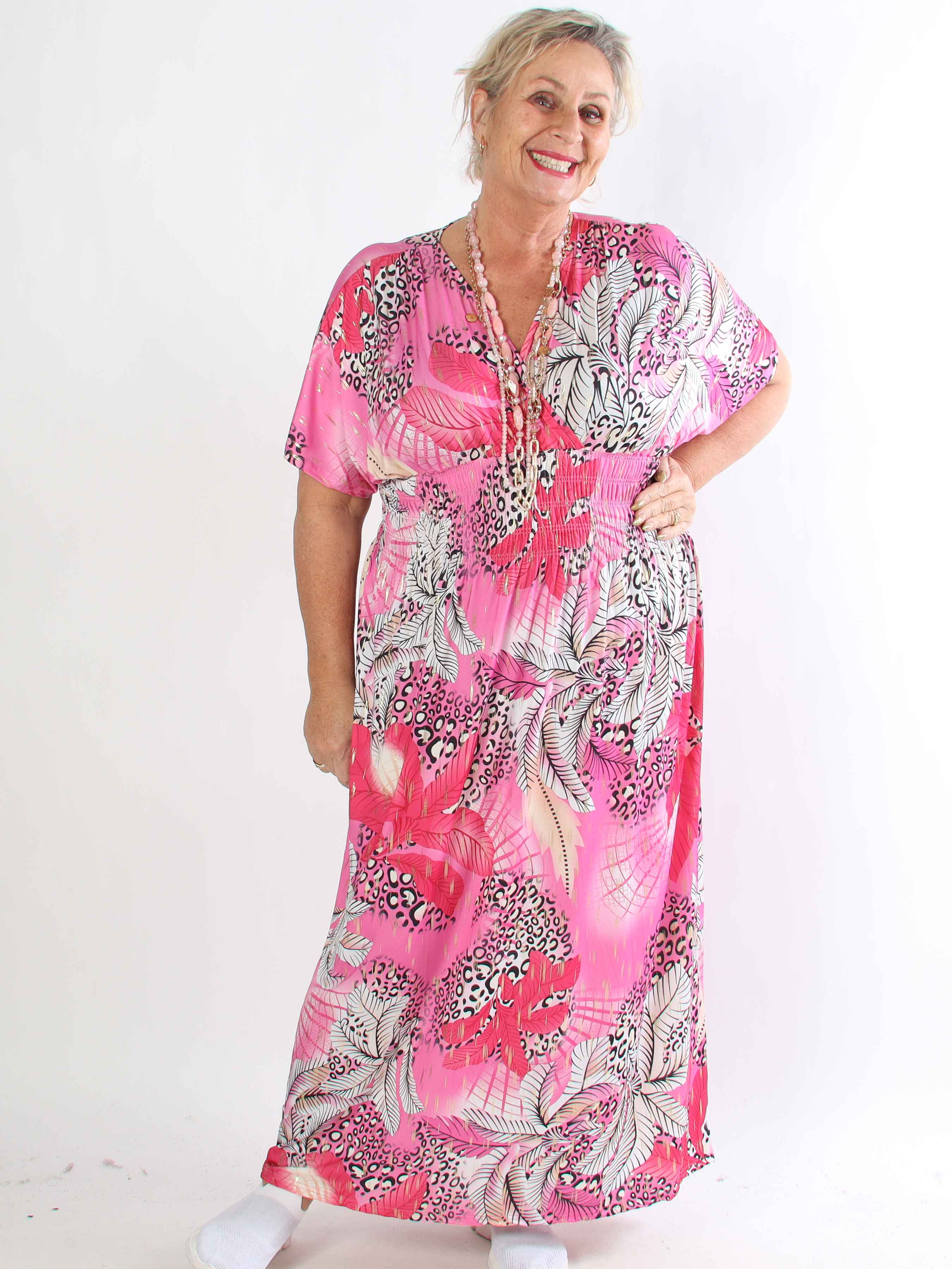 Pams Multi Leo - Plus size elastisk kjole med print og guld detaljer