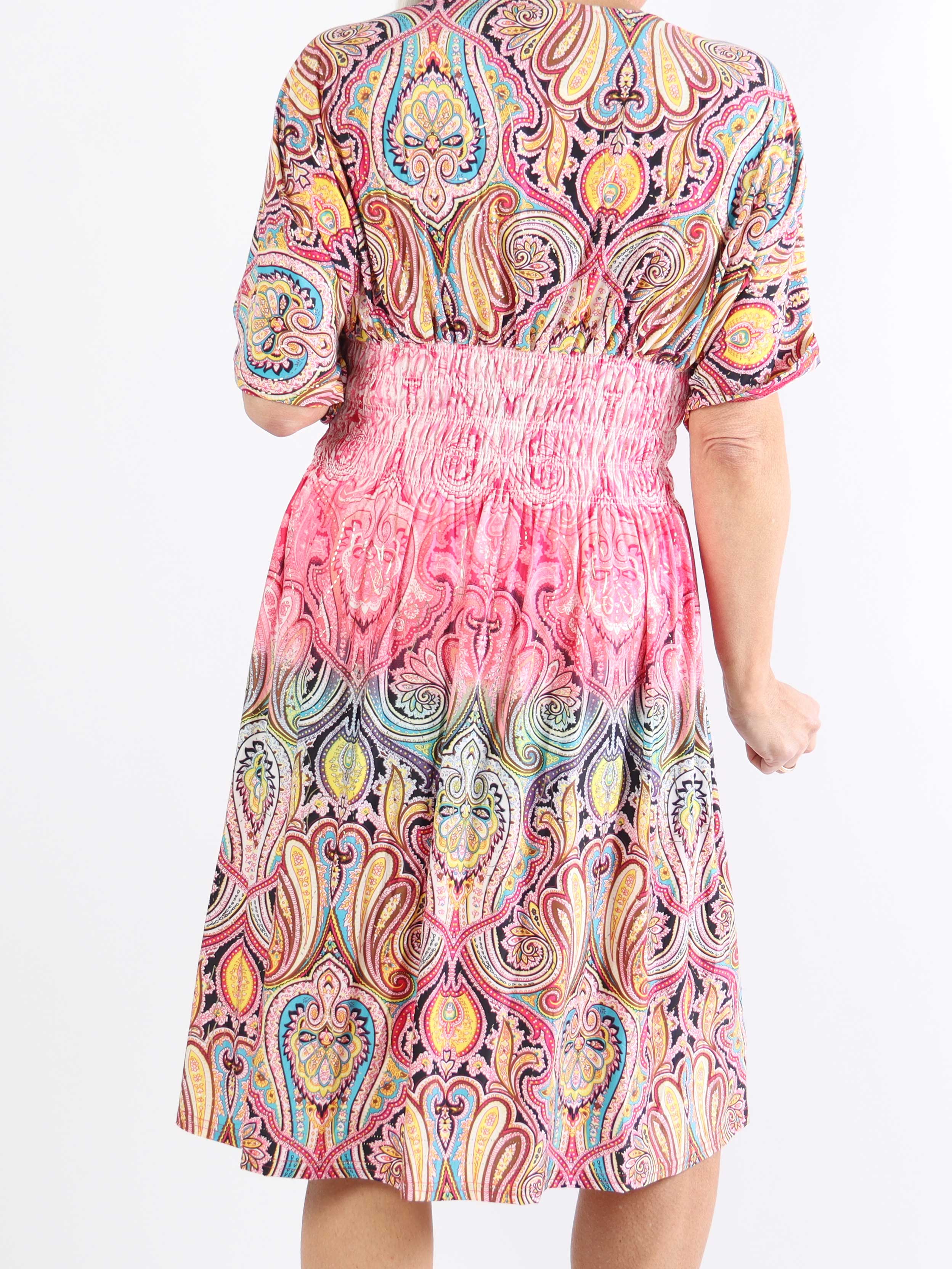 Pams Paisley short S/S - Mönstrad elastisk plus size-klänning med smock