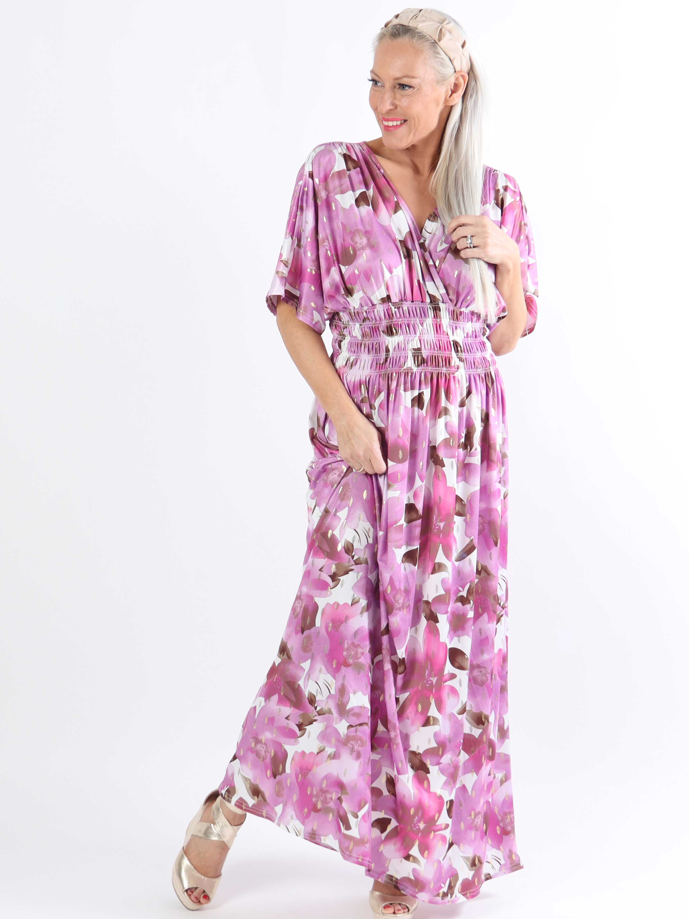 Pams Sweet Flower - Lång elastisk plus size-klänning i skrynkelfritt tyg