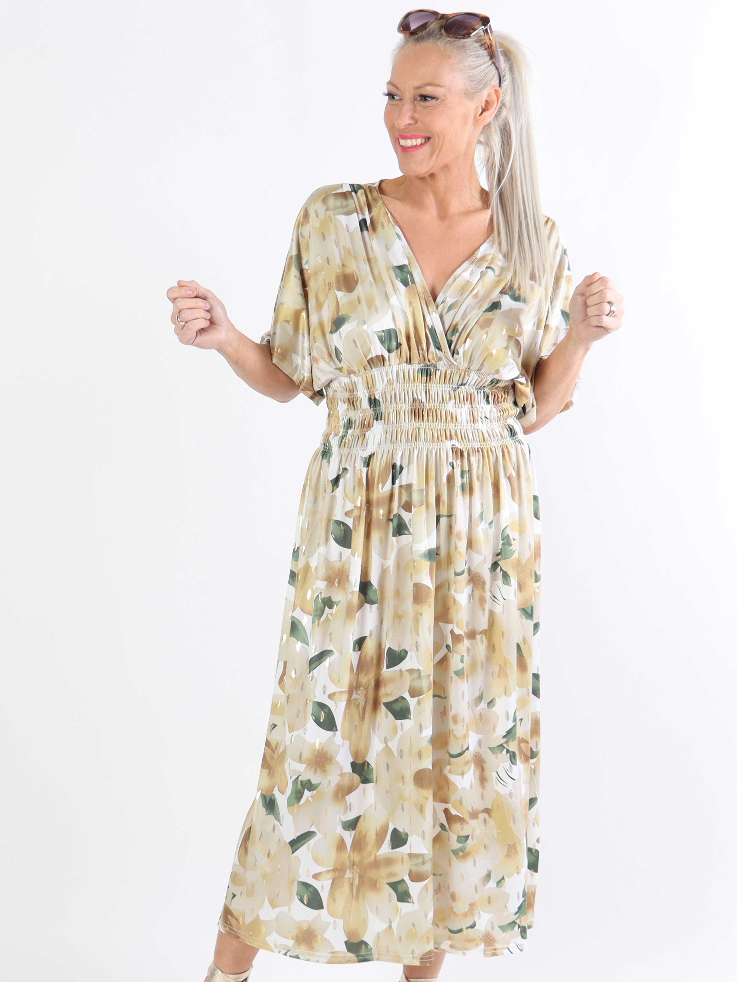 Pams Sweet Flower Midi - Elastisk plus size-klänning i skrynkelfritt tyg