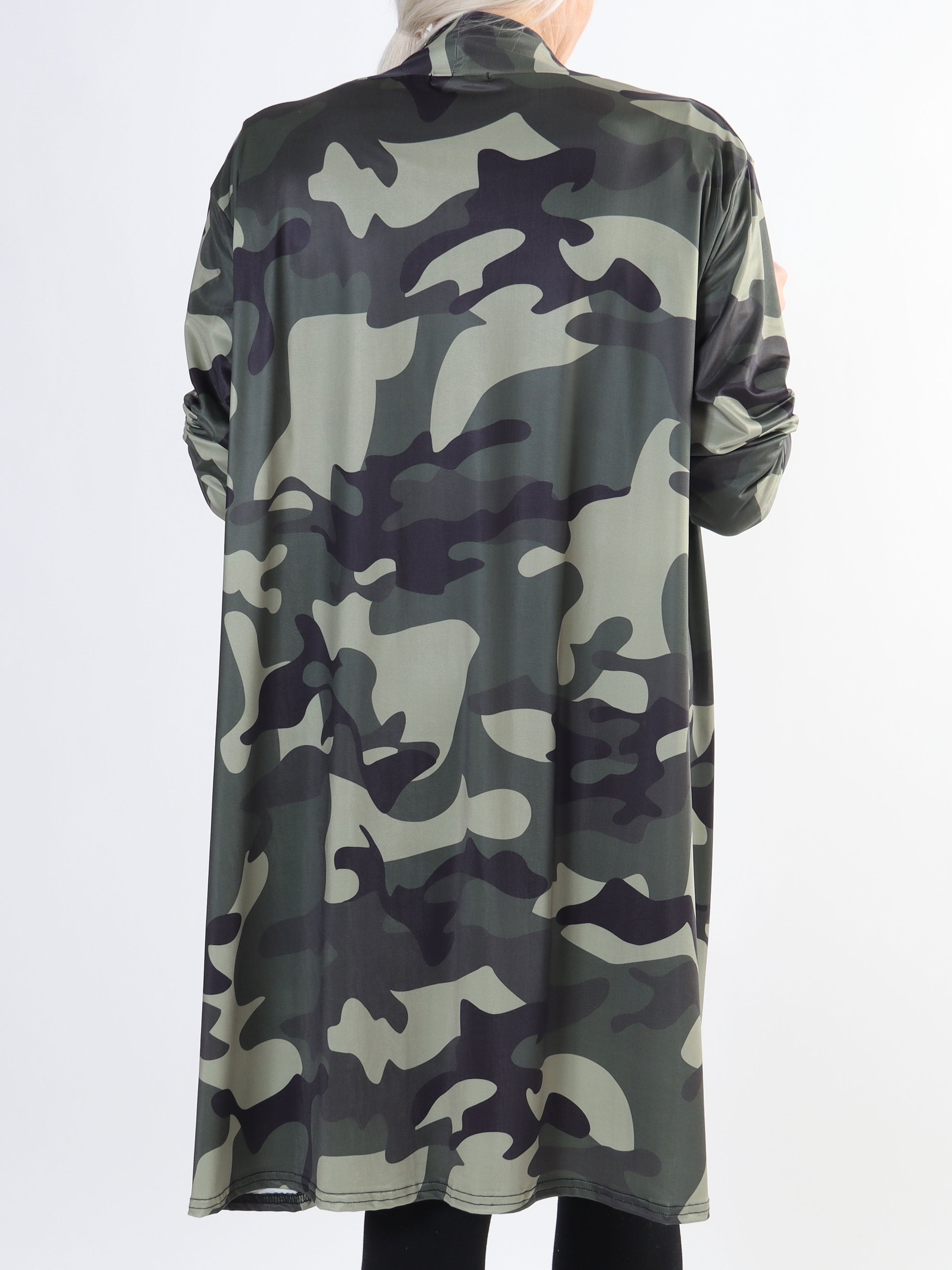 Rosa Camo - Elastiskplus size kofta med tryck