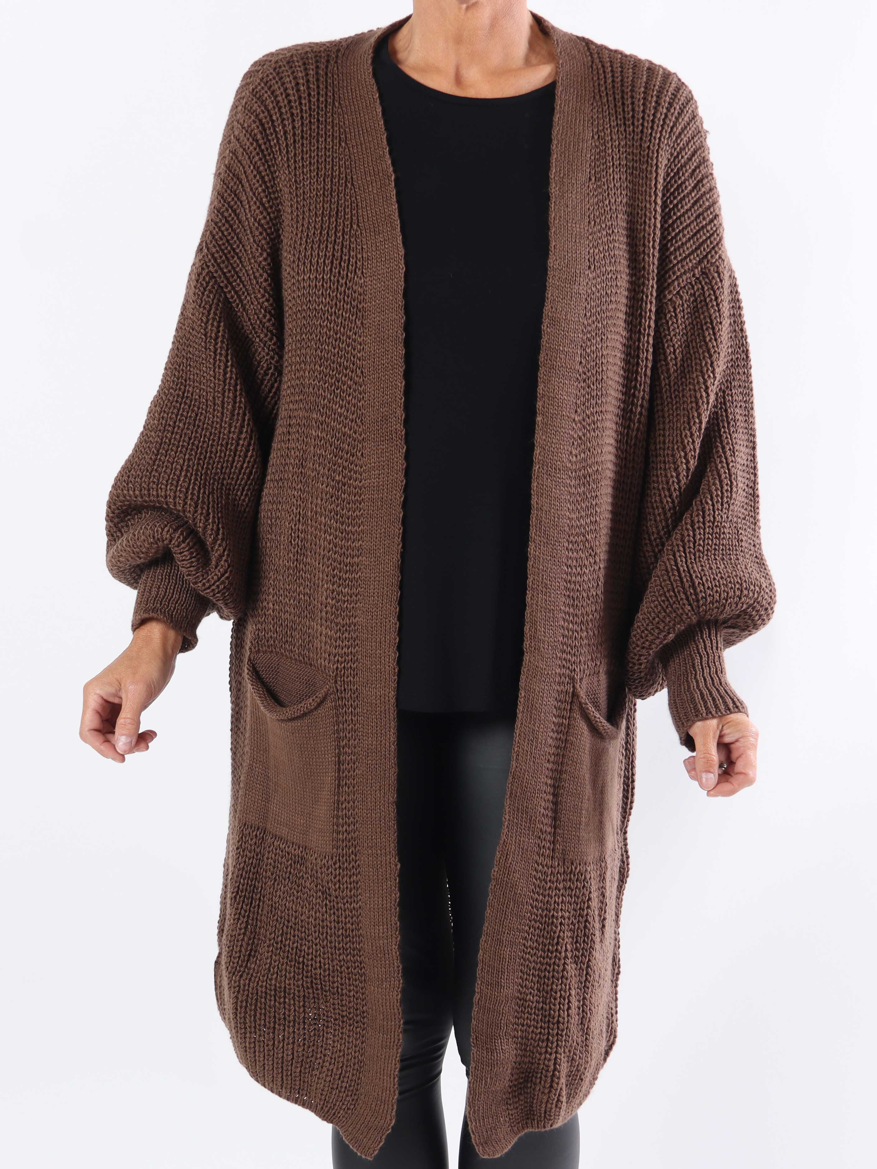 Sally Midi - Stickad kofta i plus size med ballongärmar och fickor