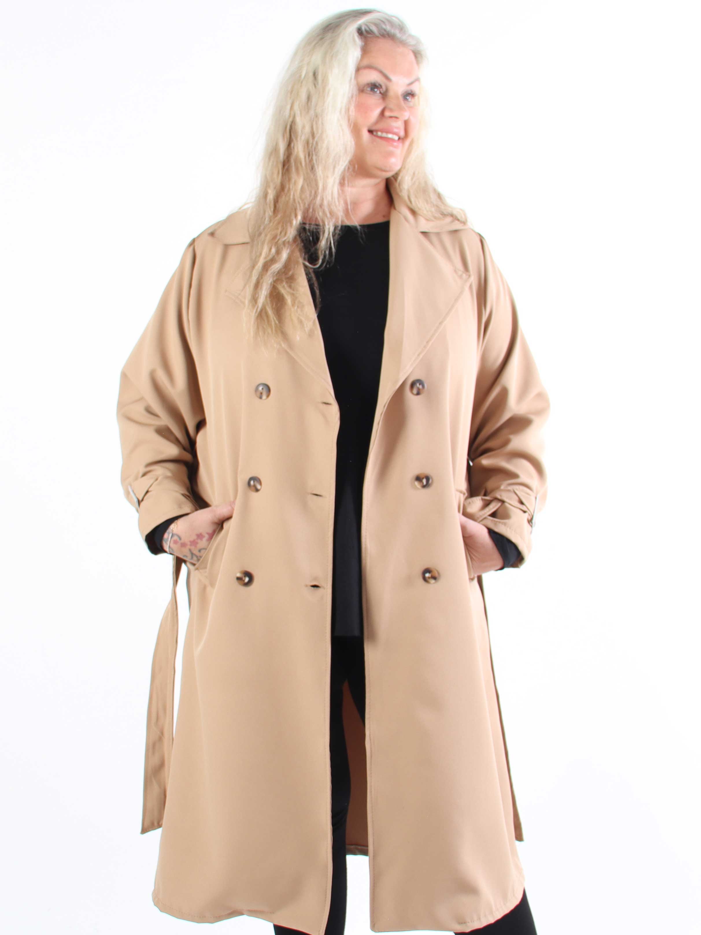 Sharpay - Lätt trenchcoat i plusstorlek med knytband