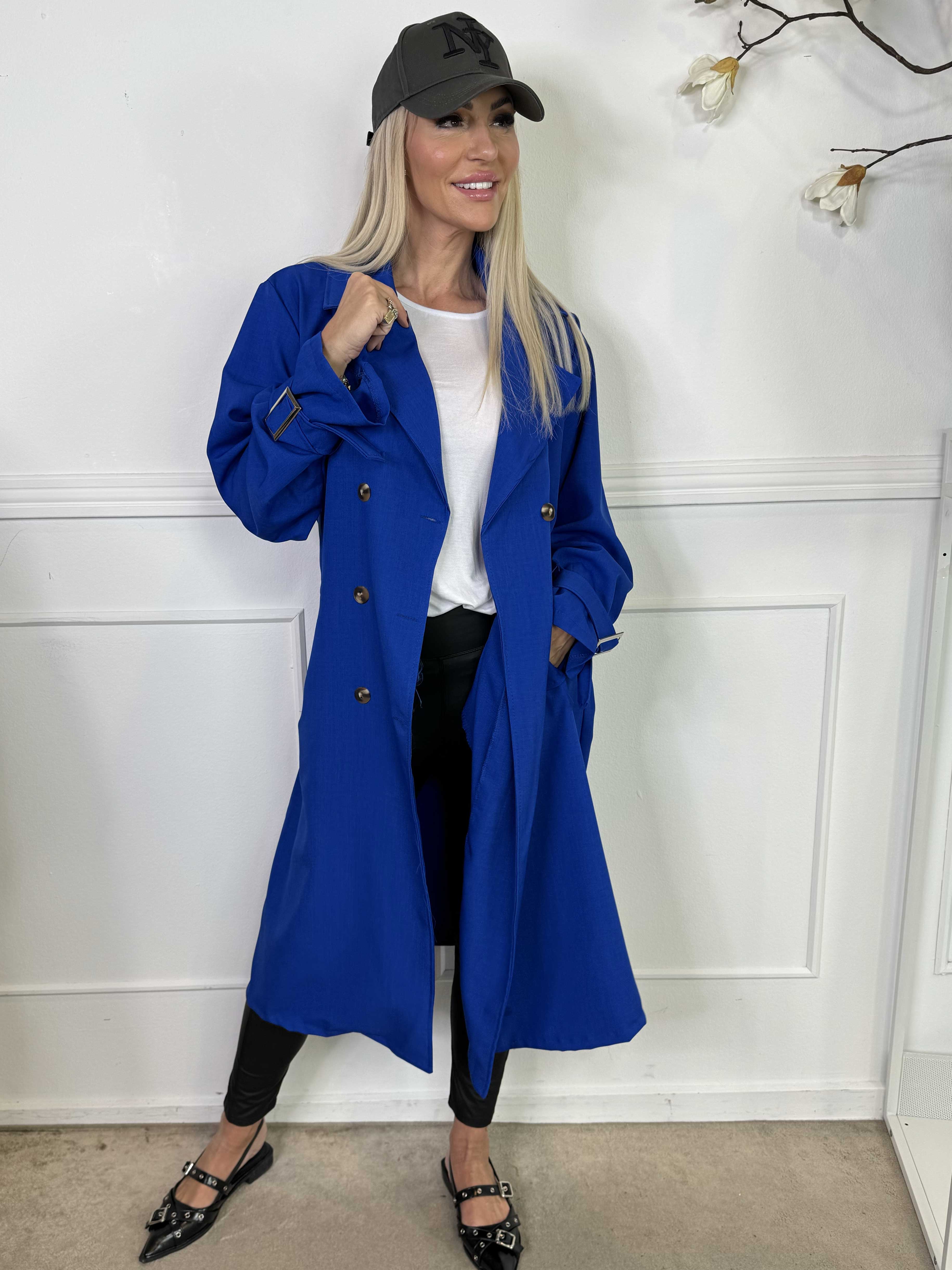 Sharpay - Lätt trenchcoat med knytskärp