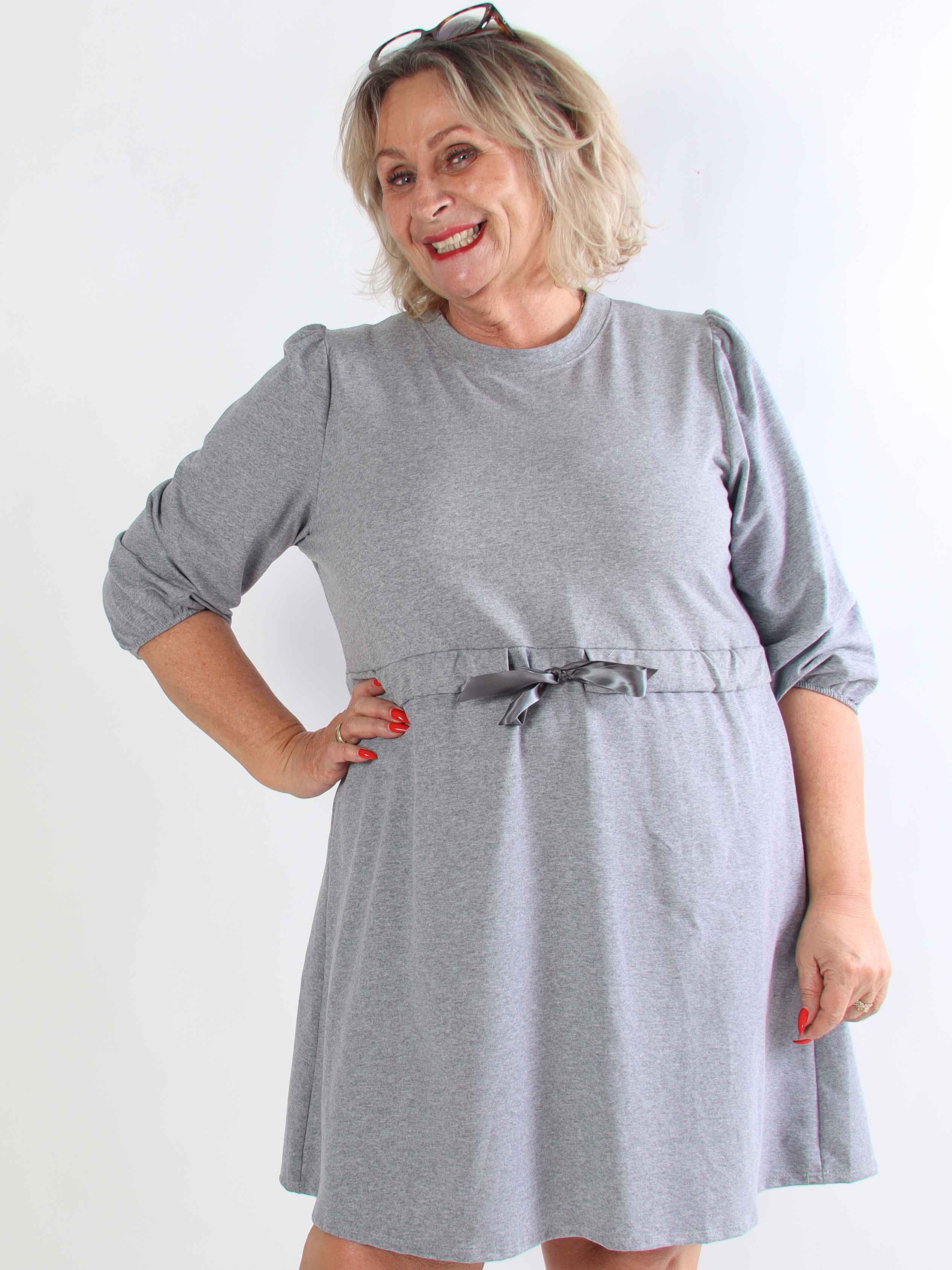 Skyler - Plus size joggingkjole i bomuld med bånd i taljen