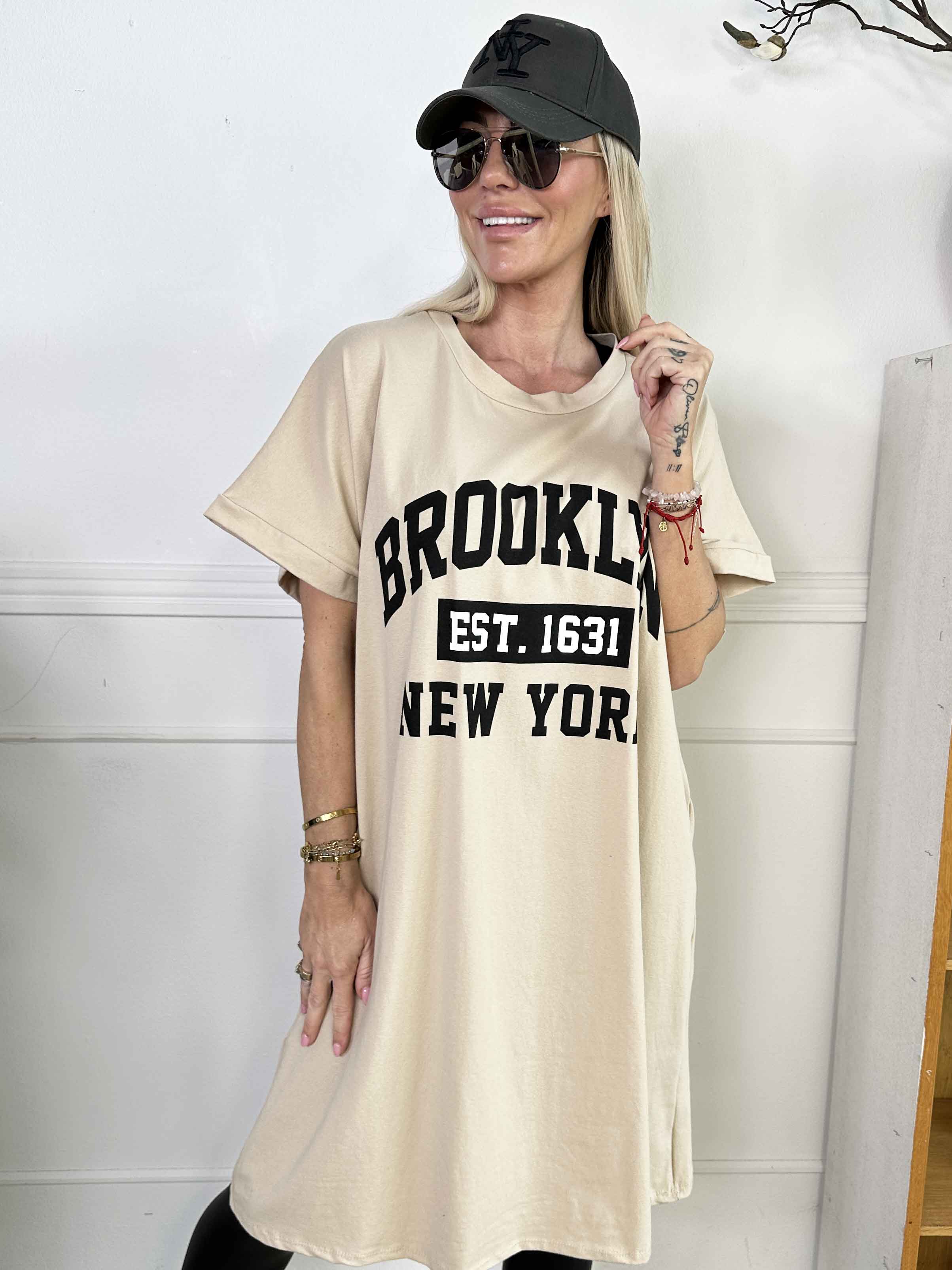 Tasmine - Brooklyn t-shirtklänning i mjuk bomull