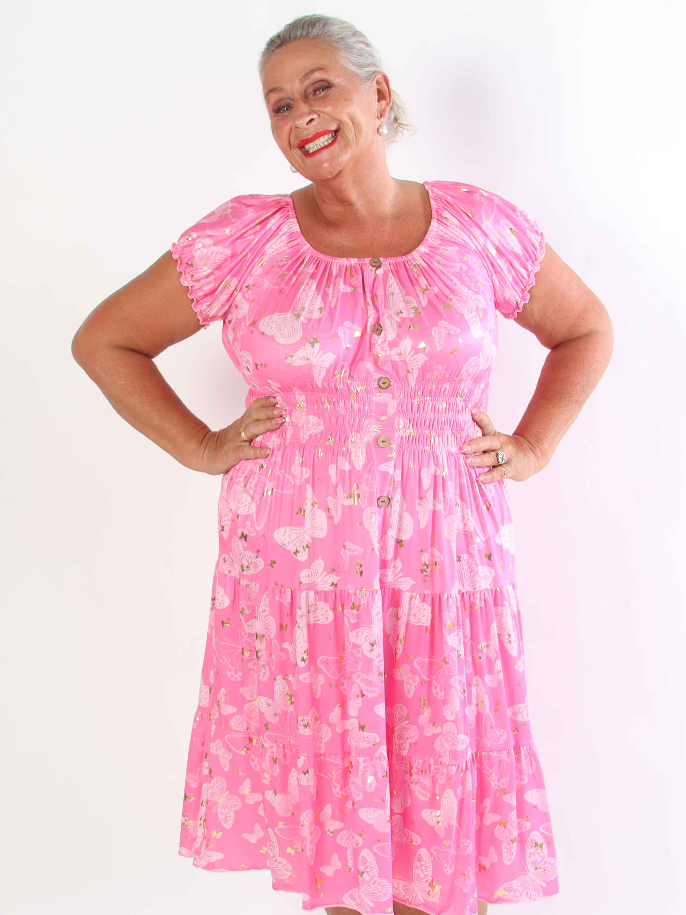 Tea Butterfly - Plus size kjole med smukt sommerfugleprint og elastisk udskæring