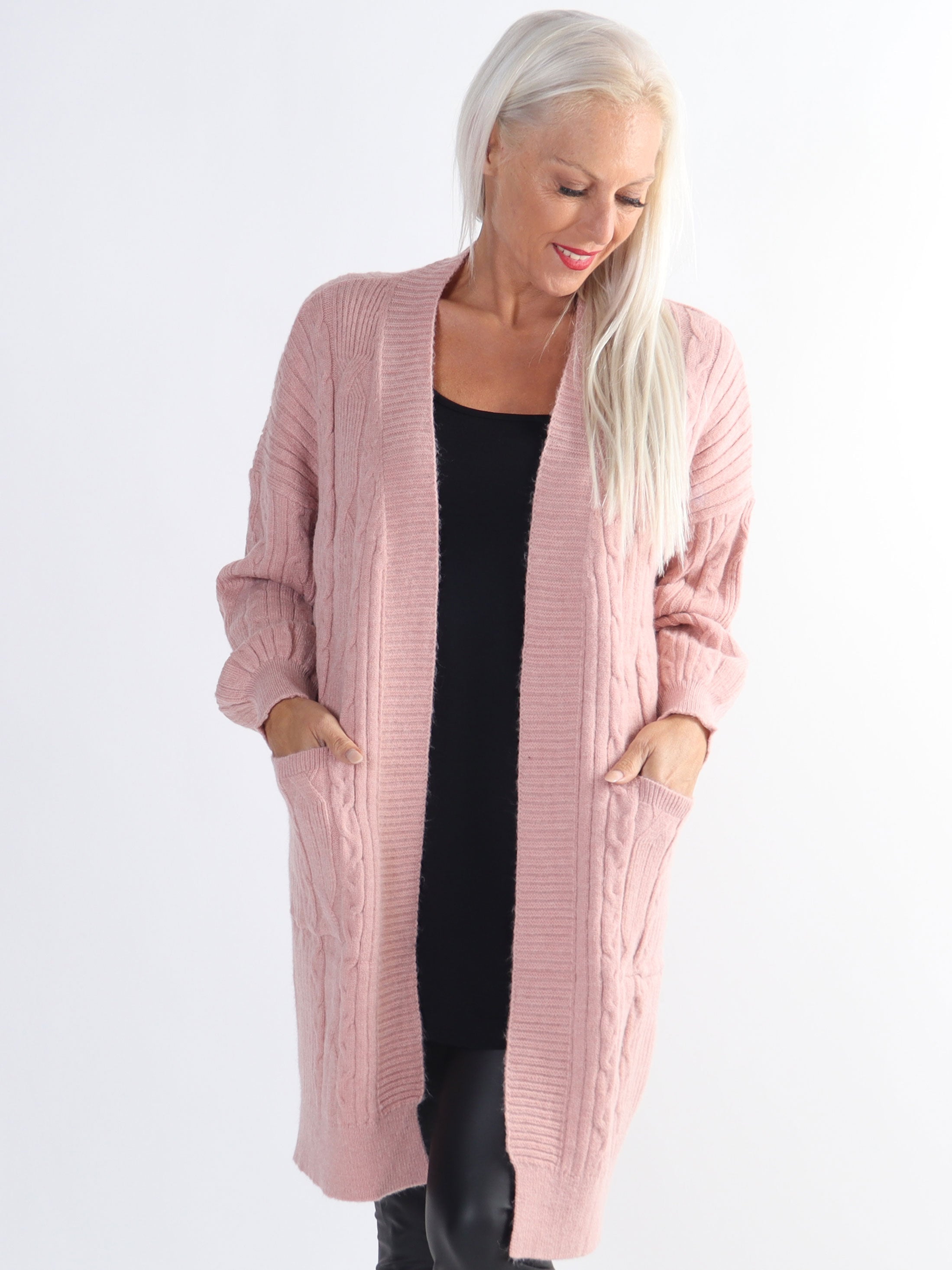 Valeria - Skön och tjock plus size stickad kofta med fickor
