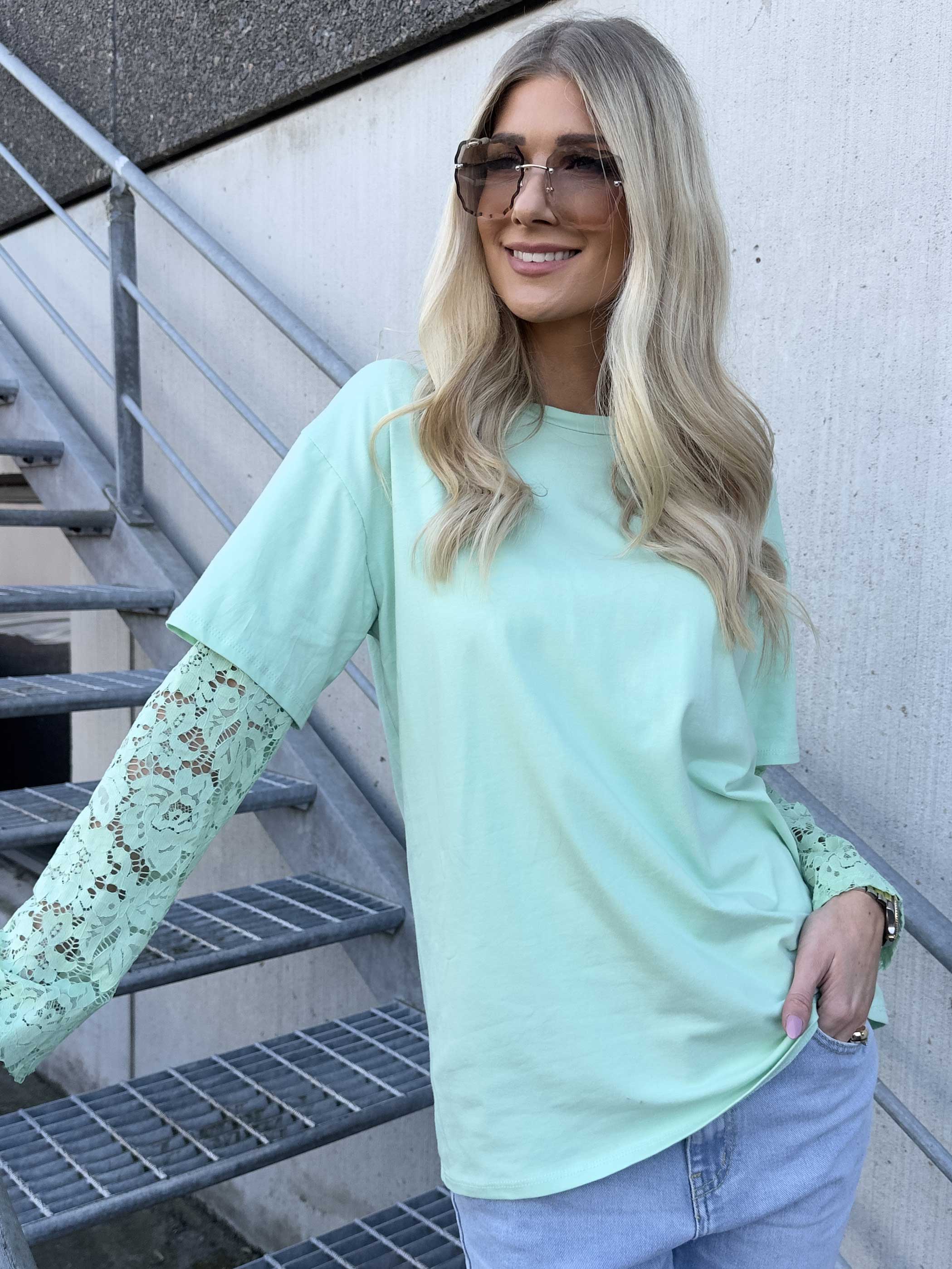 Valerie - T-shirt i bomull med långa ärmar i spets