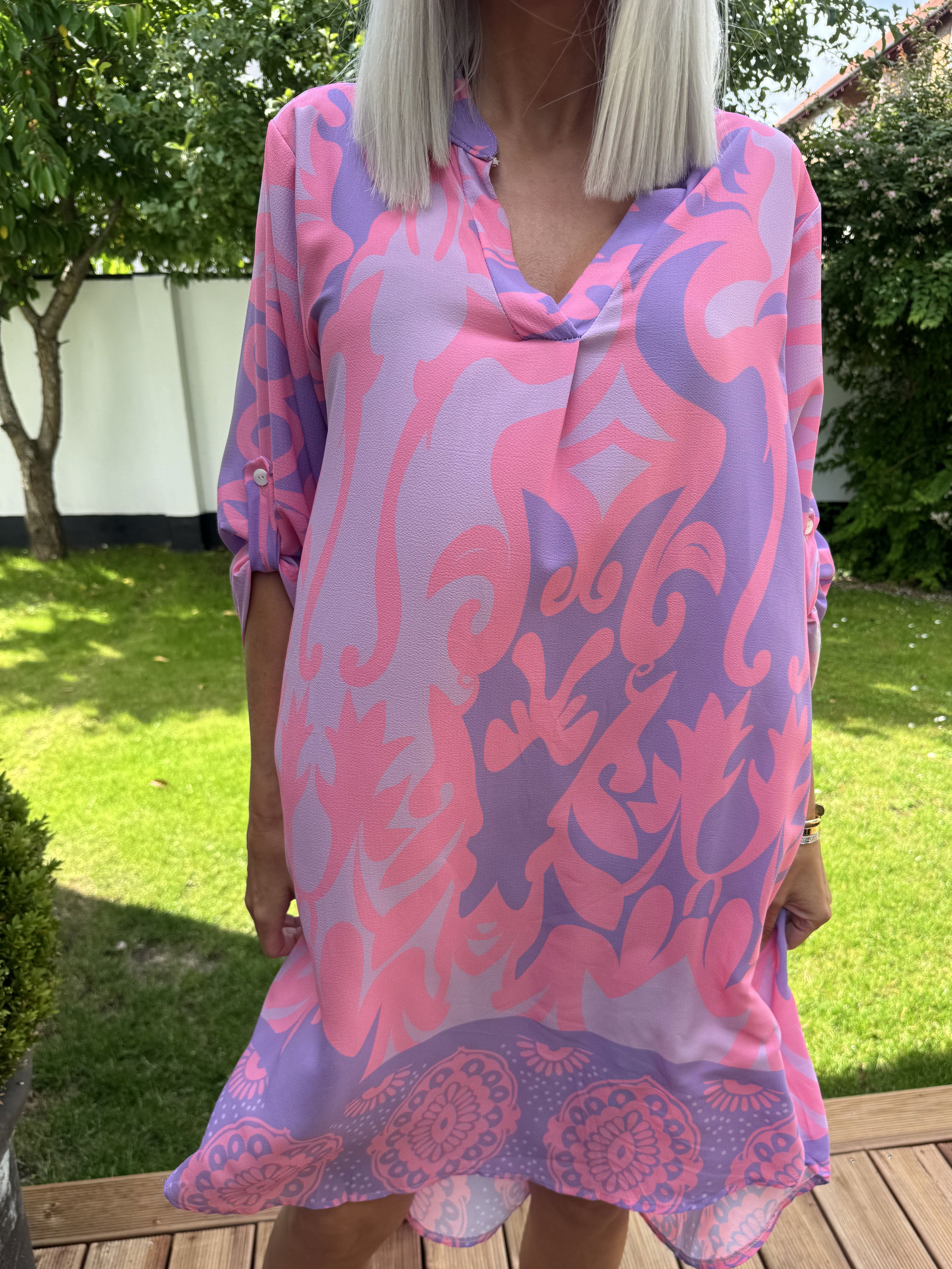 Vanesa Boheme Dress - Lätt och luftig mönstrad klänning i viskos