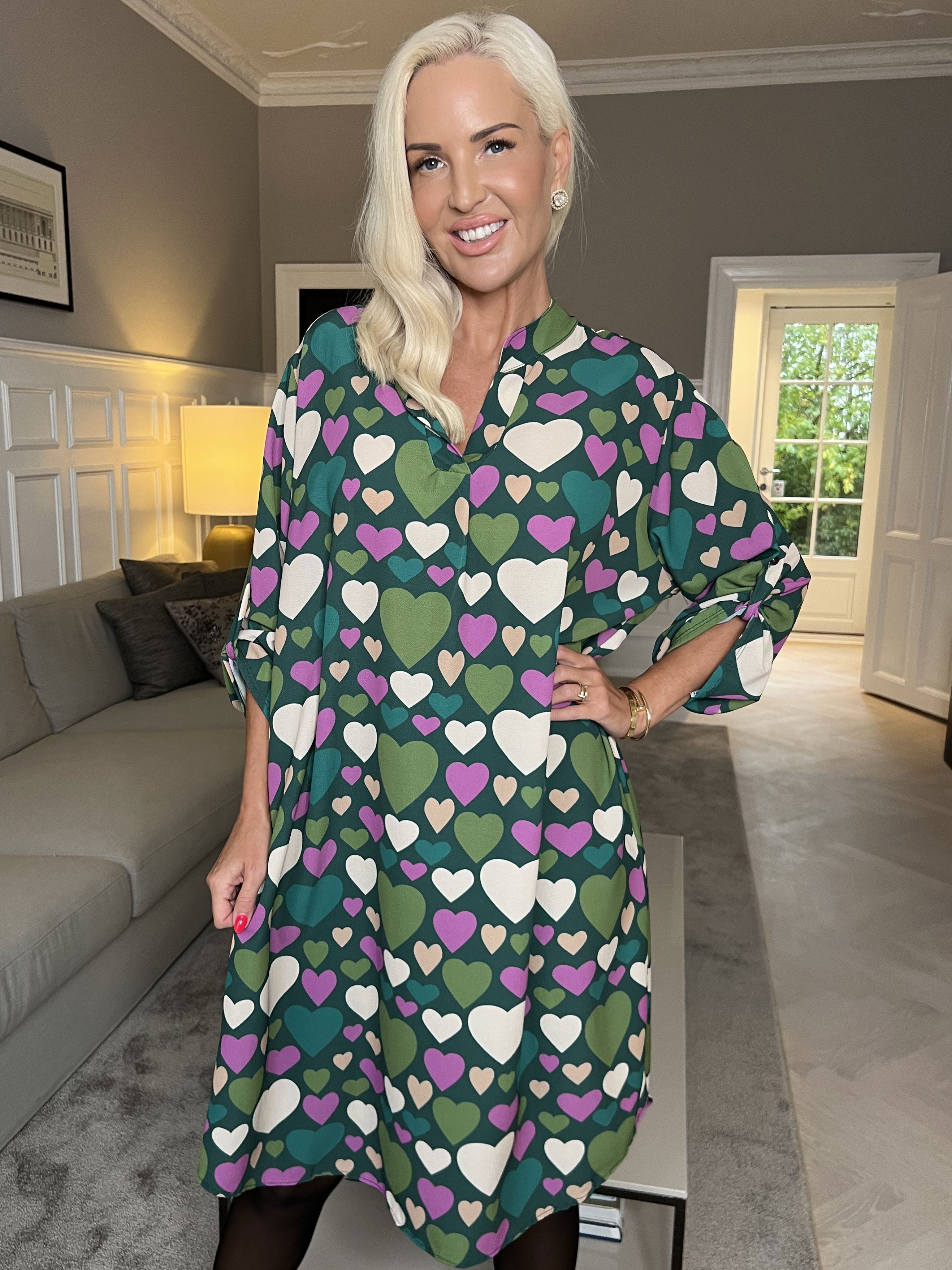 Vanesa Heart Long - Lätt och luftig klänning med hjärtmönster