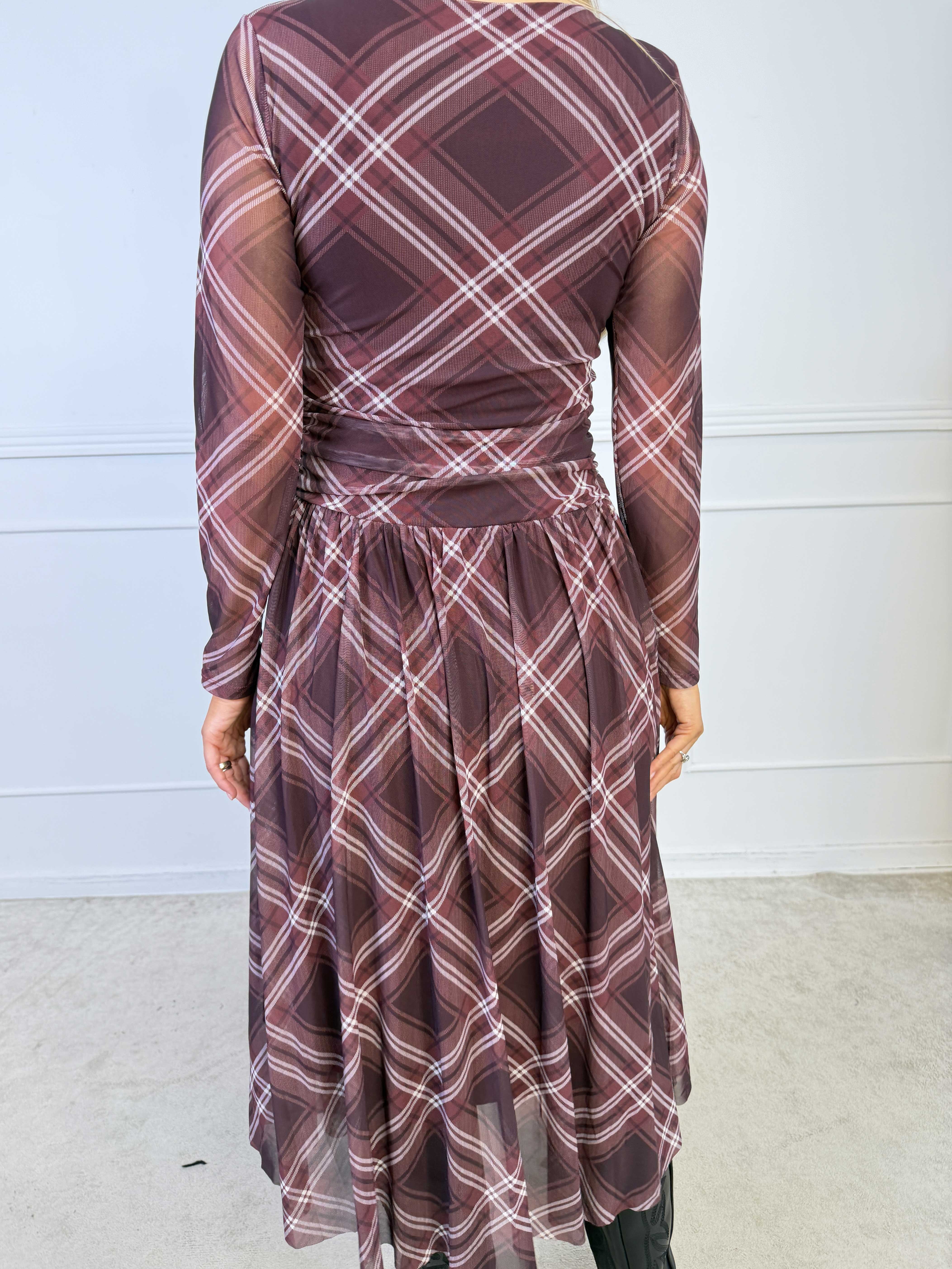 Viola Check - Elegant kjole i stretchy mesh med tern og transparente ærmer
