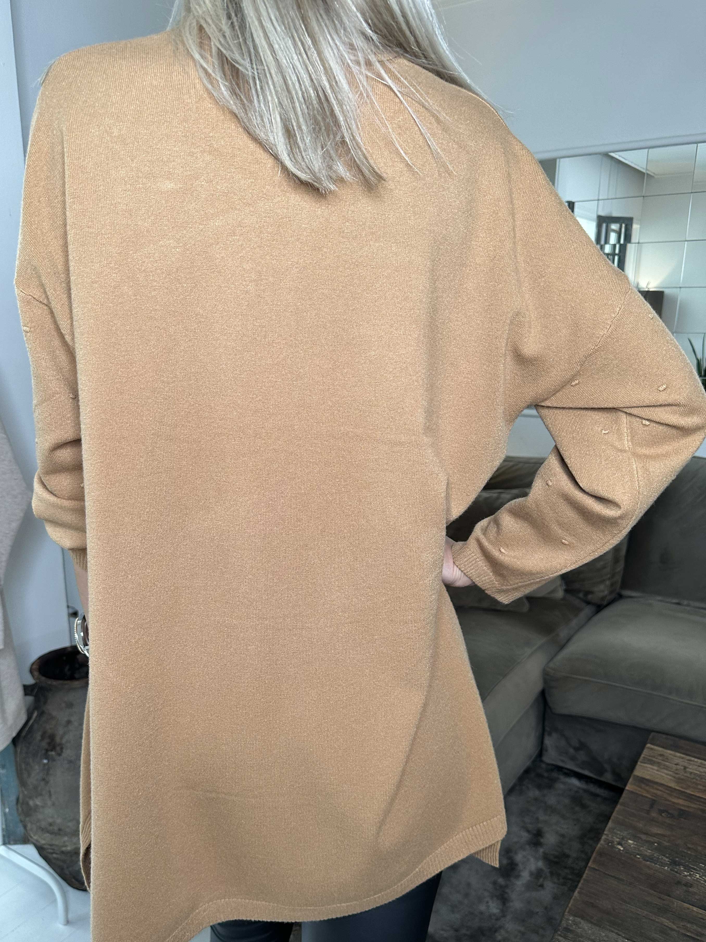 Zina - Tröja med prickiga detaljer i tyget