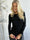 Cassy - Mjuk stickad blus med vita pärlor