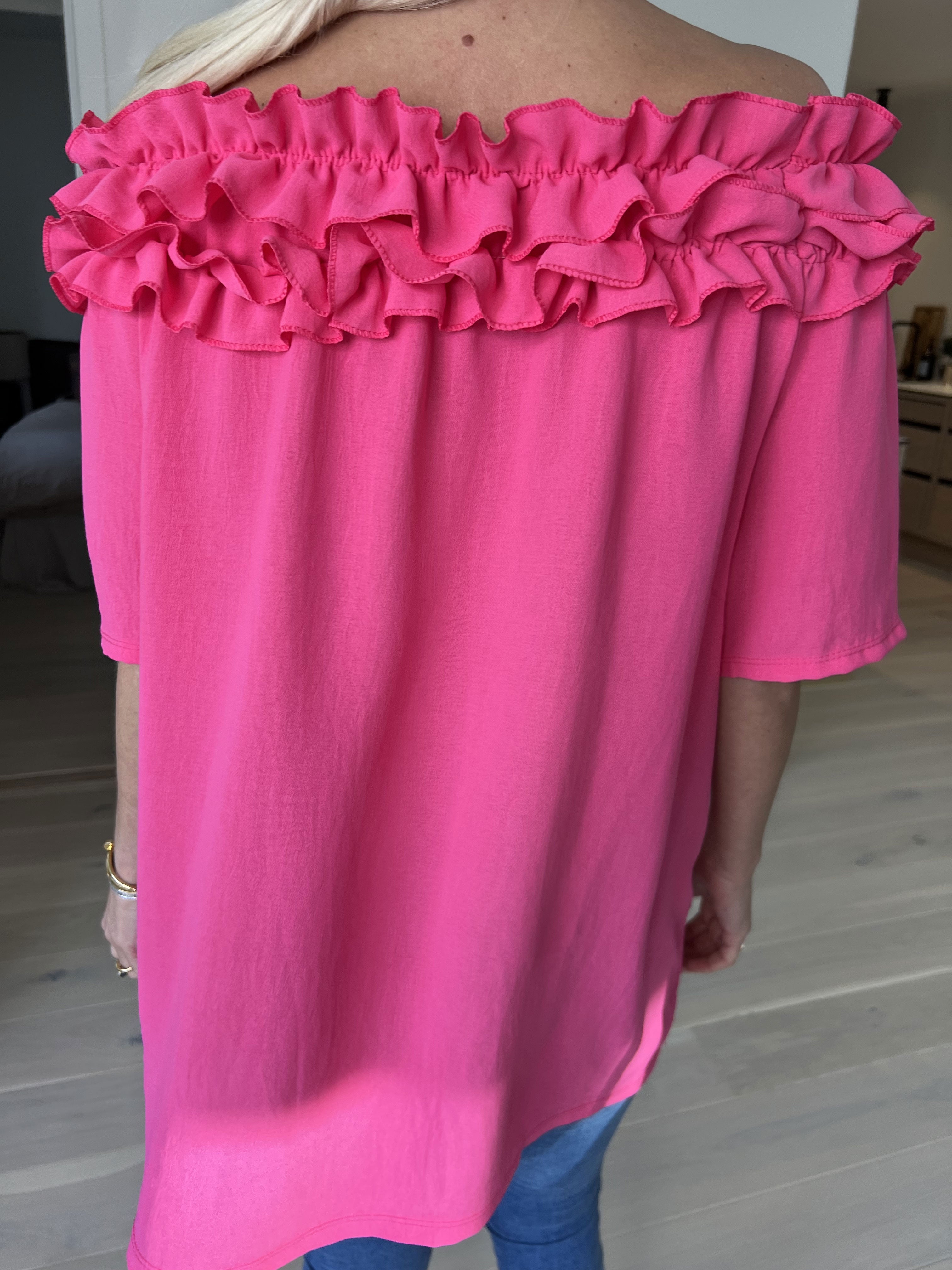 Chili Sleeveless - Finaste tunika med resår och volang i halsen