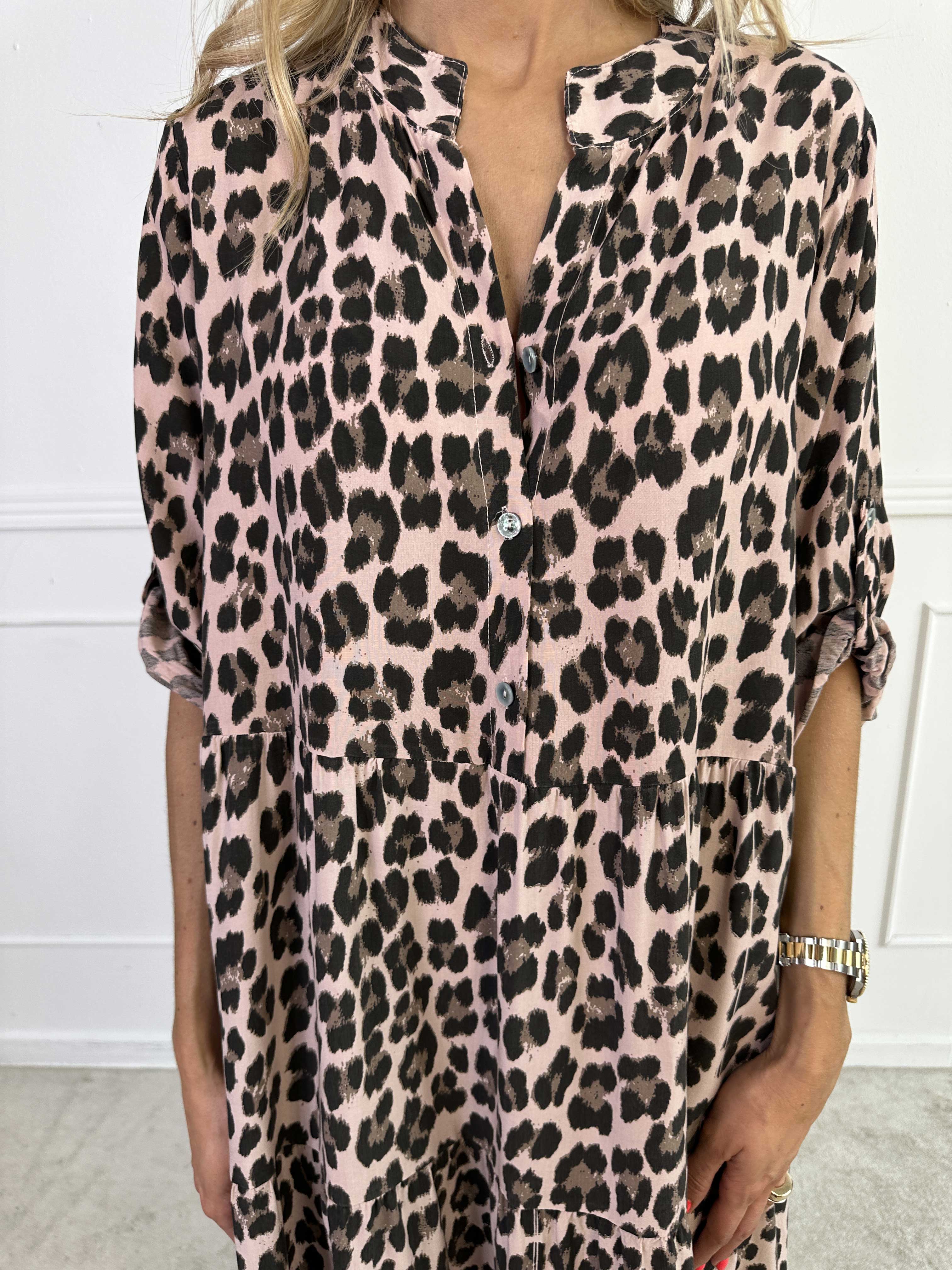 Dotti Leo - Viskosklänning med leopardmönster och lager-på-lager-look