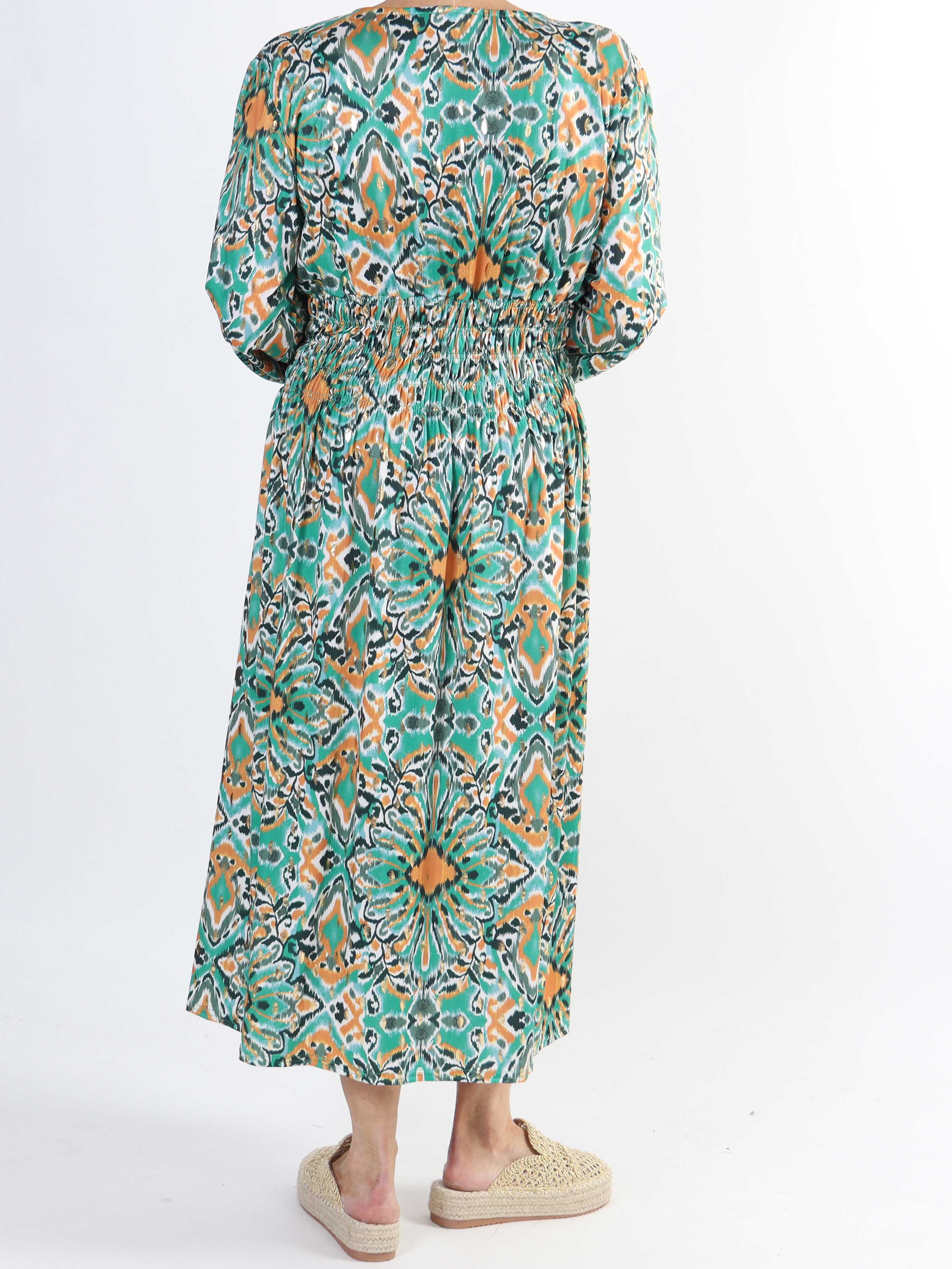 Pams Peacock Midi L/S - Elastisk mönstrad plus size-klänning i skrynkelfritt tyg