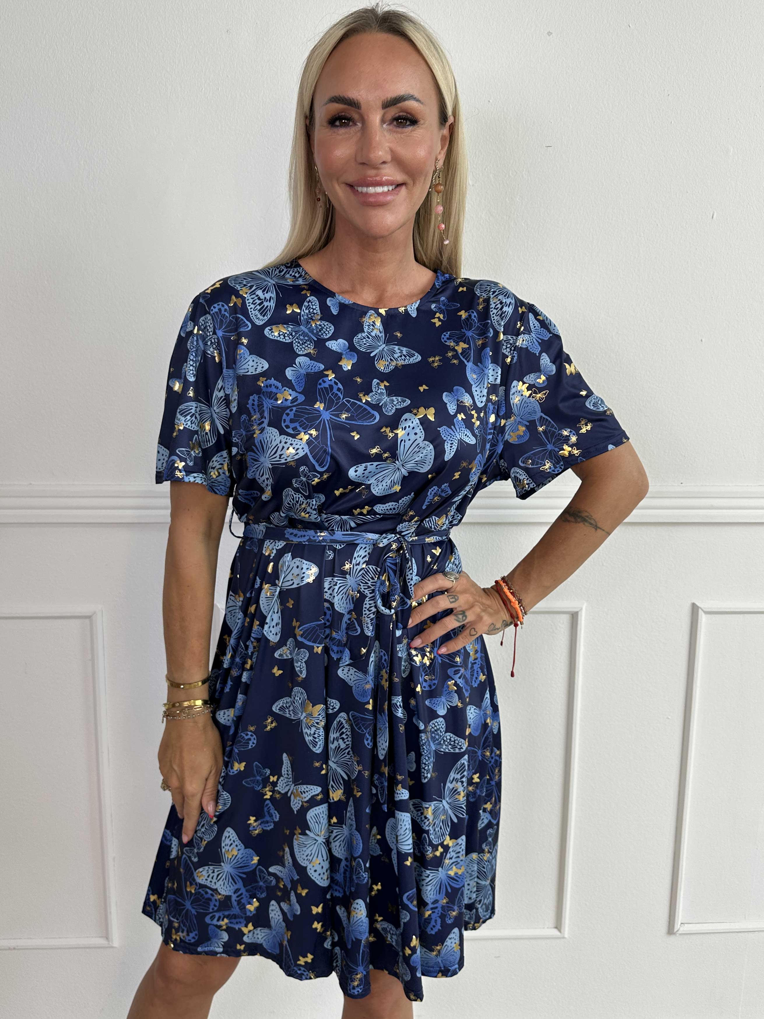 Sansa Butterfly Short - Elastisk kjole med sommerfugleprint