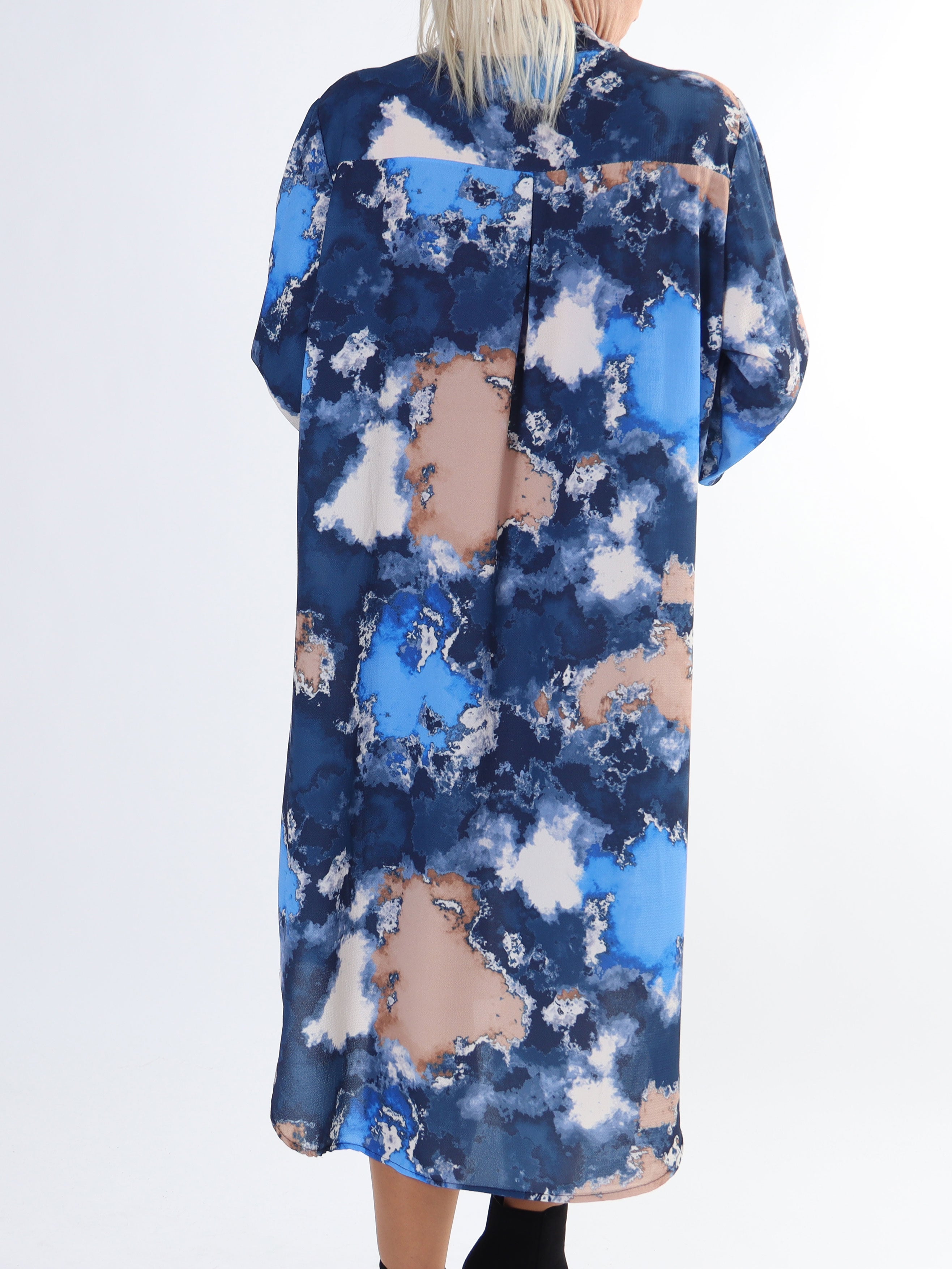 Vanesa Batik Long - Lätt och luftig mönstrad plus size klänning