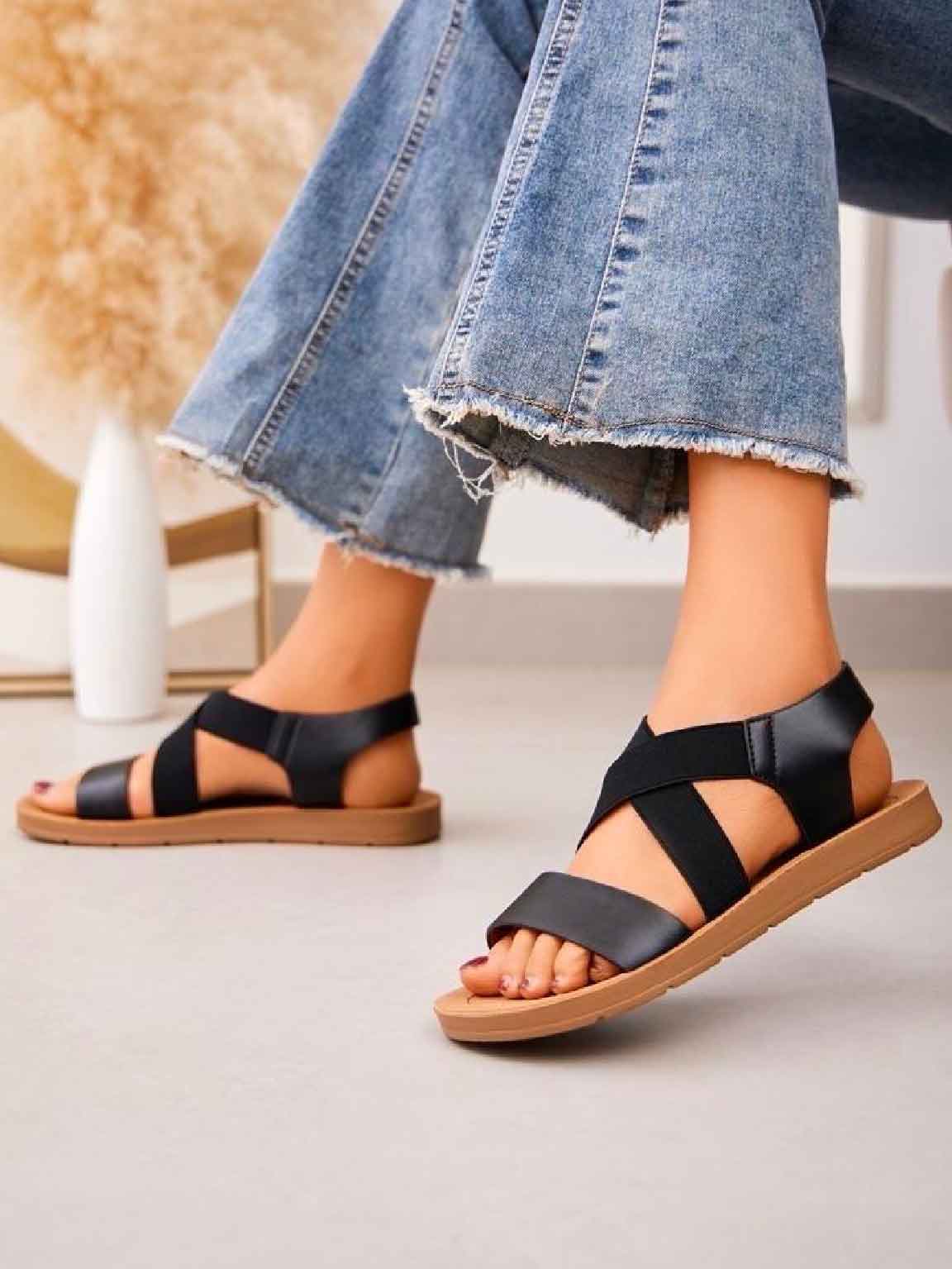 Penny - Sandaler med elastiska remmar