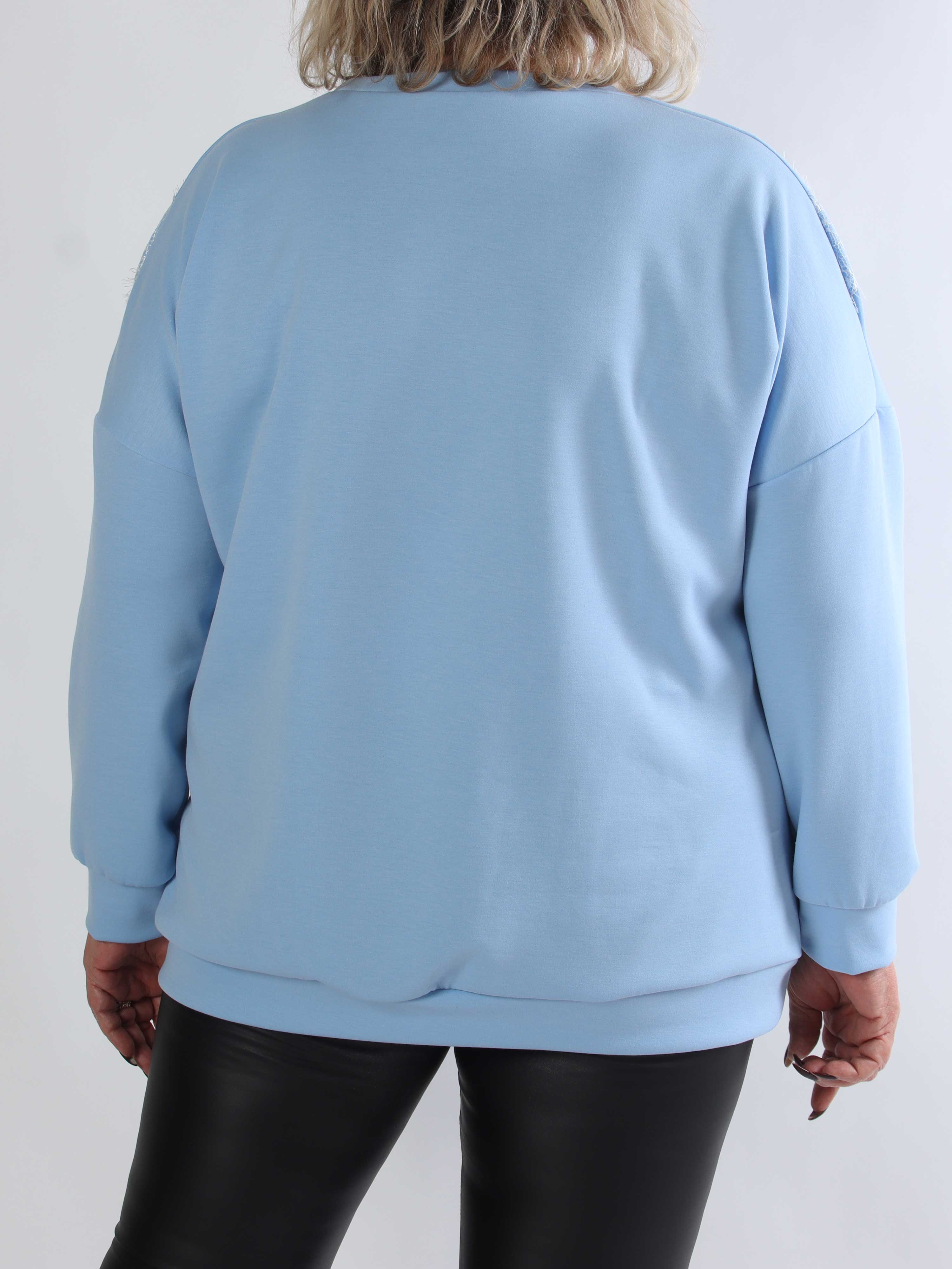 Abbelone - Plus size joggingbluse i viskose med blonde henover brystet