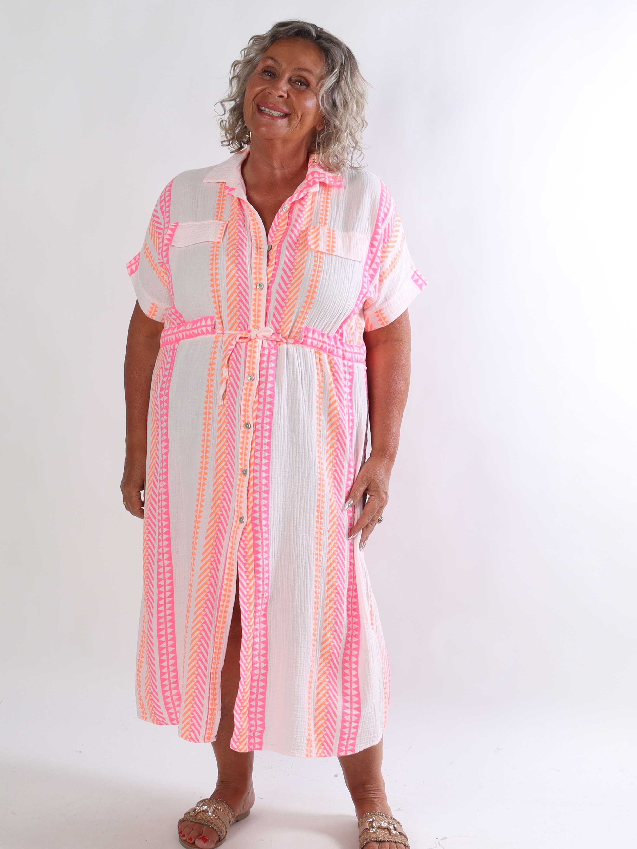 Aleftine - Plus size skjortekjole i bomuld med neonstriber