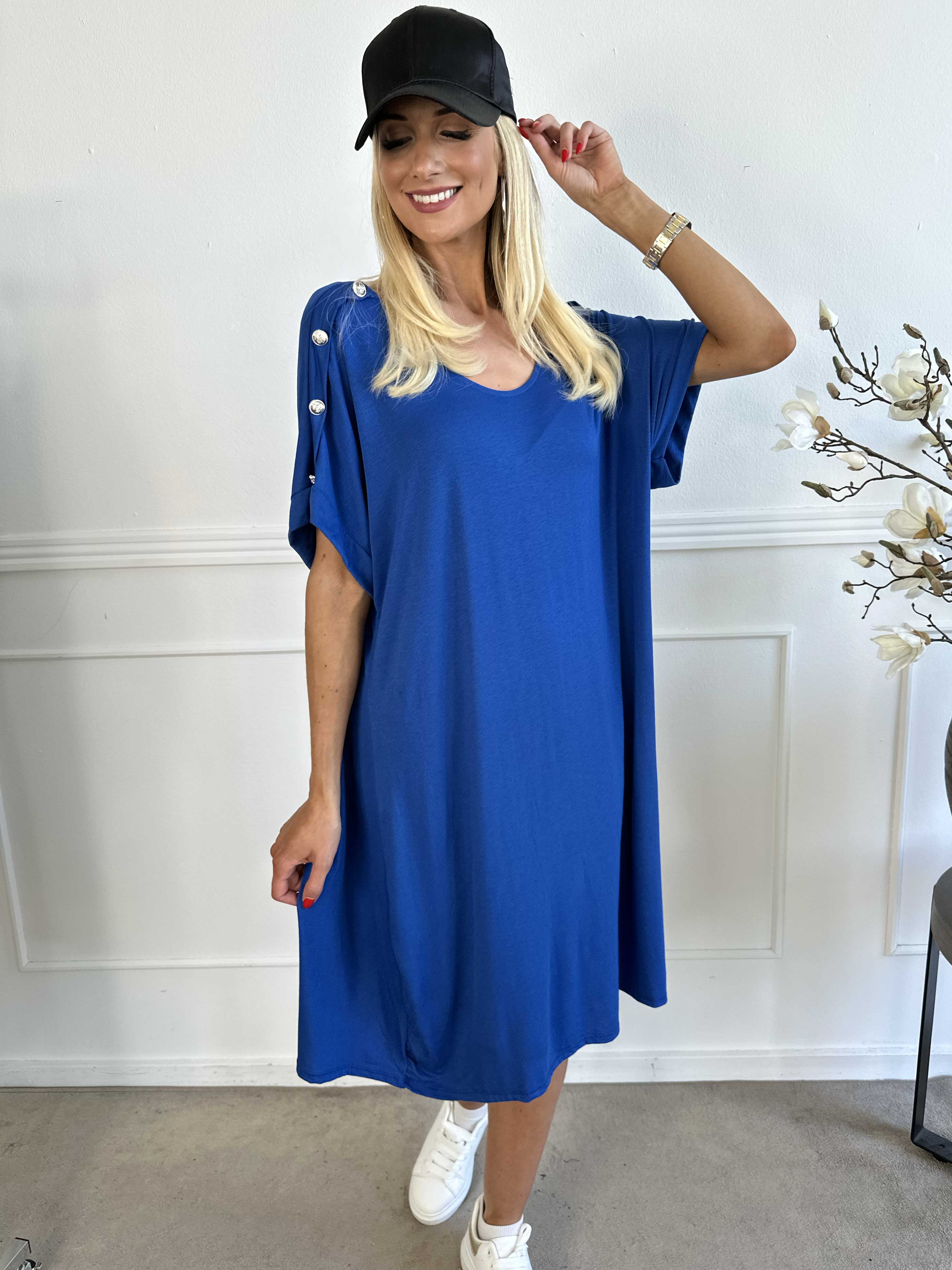 Alli - Söt t-shirtklänning med knappdetalj på axeln
