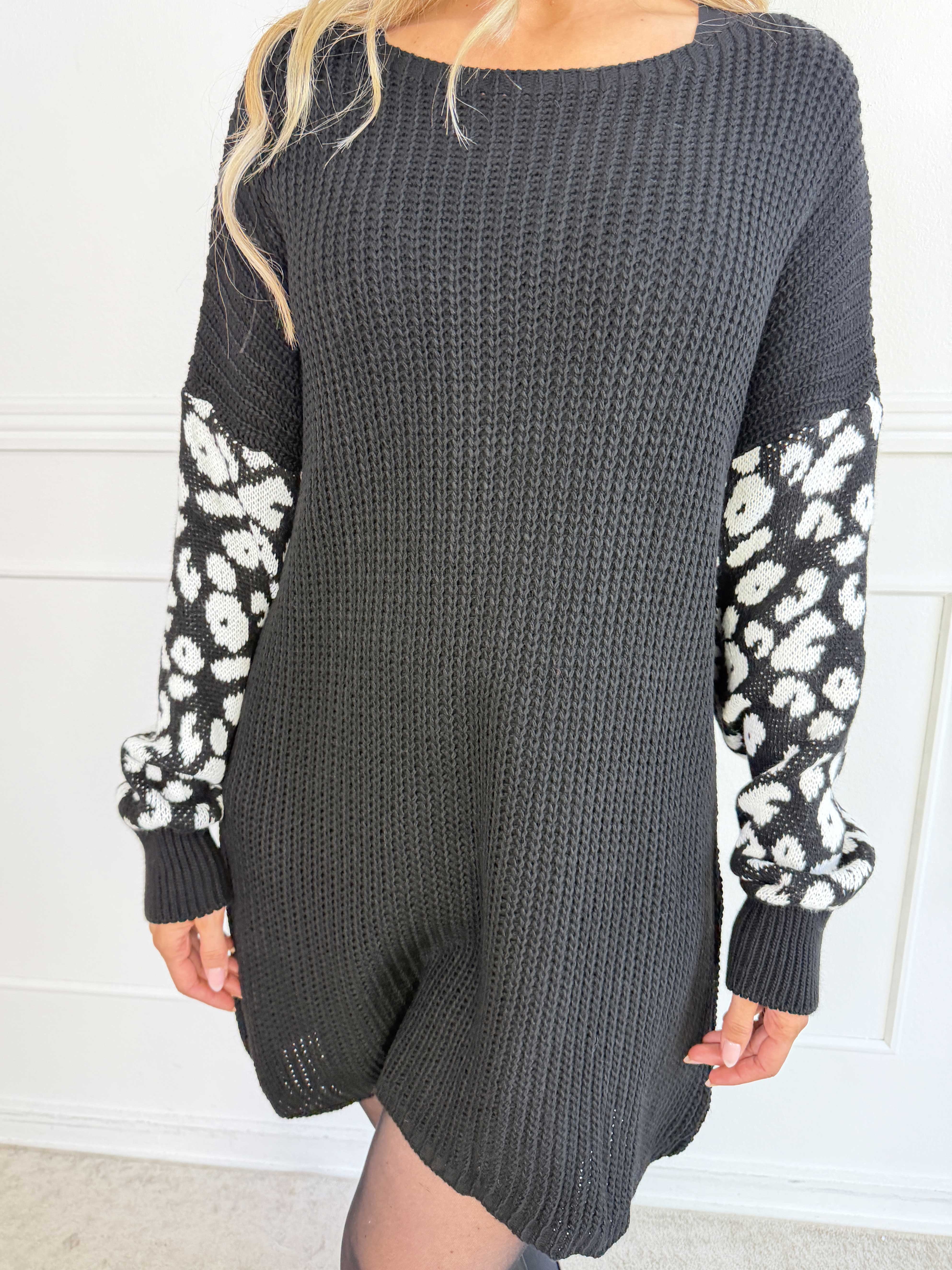 Alvas - Sød og feminin strik med fine ærmer i et trendy leopardprint