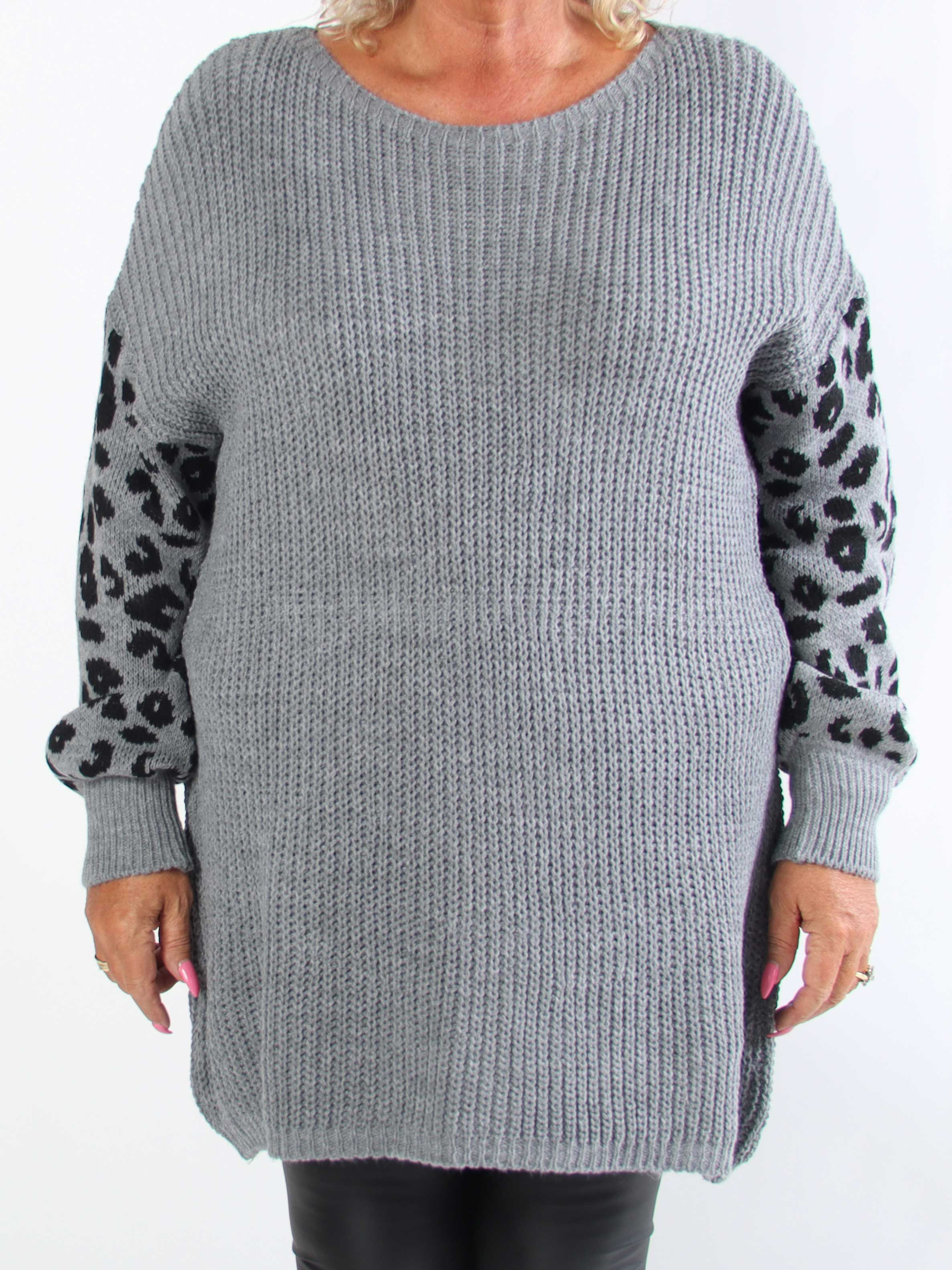 Alvas - Sød plus size strik med fine ærmer i et trendy leopardprint