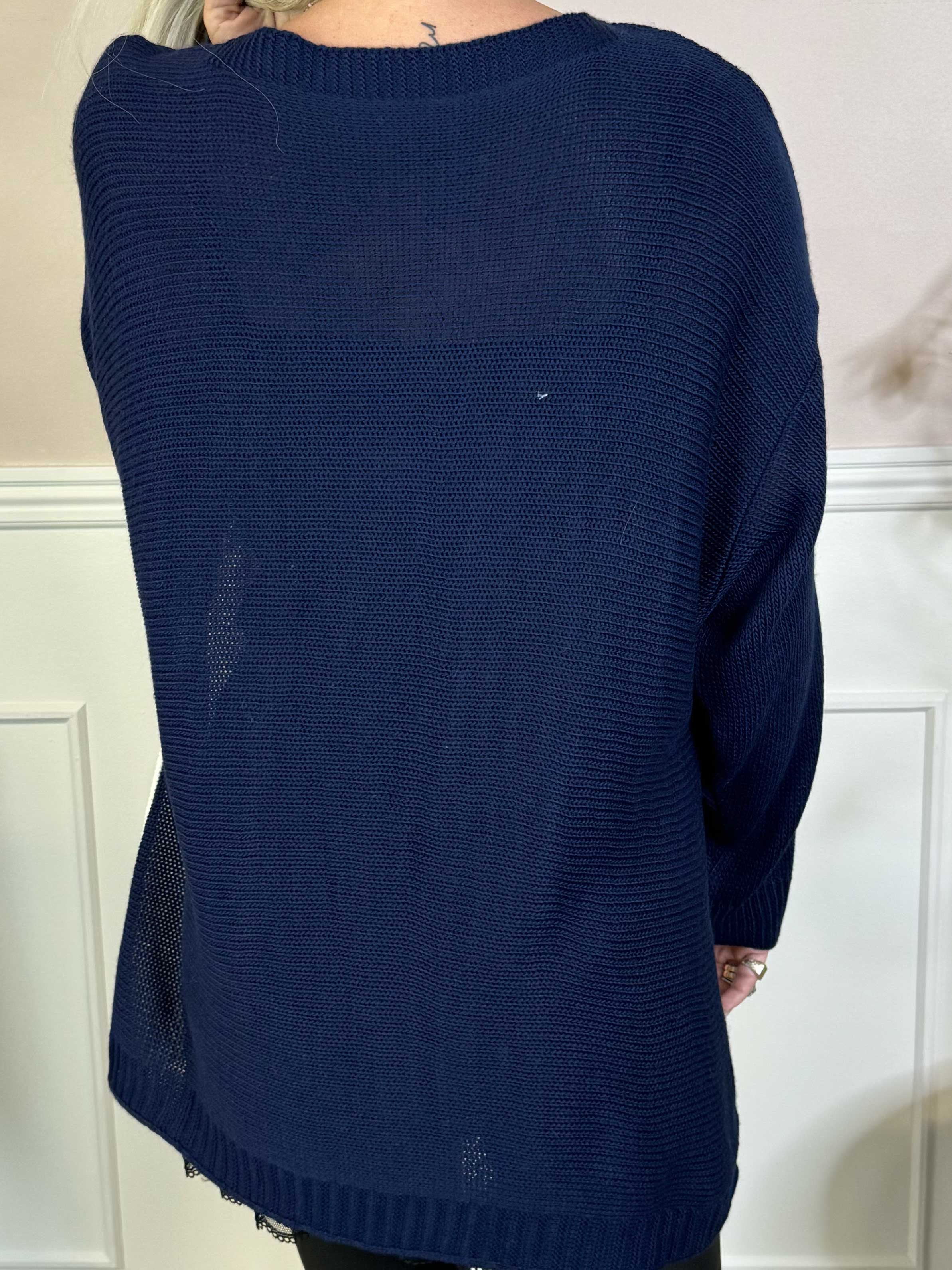 Amara Short - Tvåfärgad stickad blus med gulddetaljer