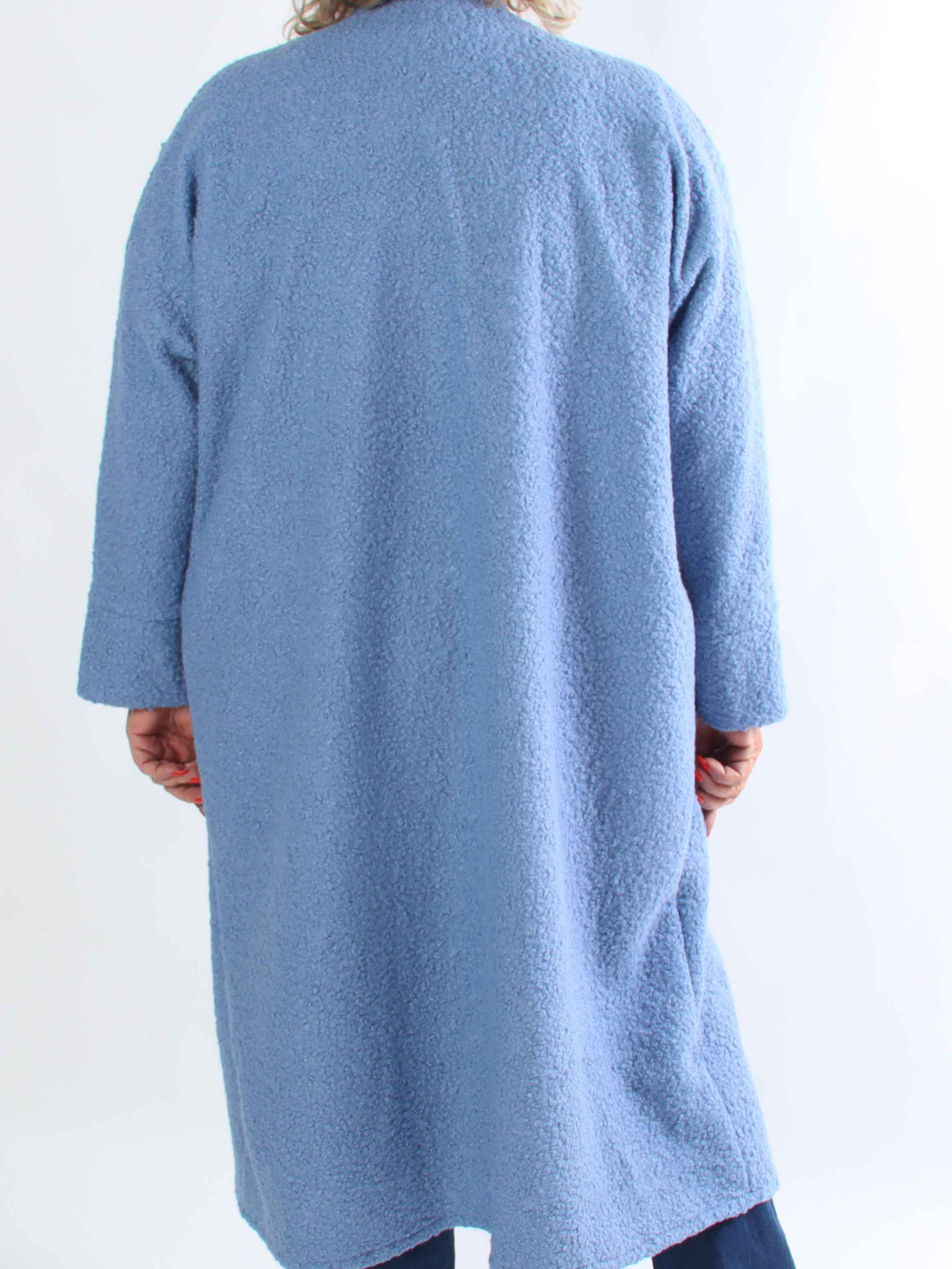 Annah Teddy - Plus size kappa i mjukt teddytyg med synliga sömmar och stora fickor