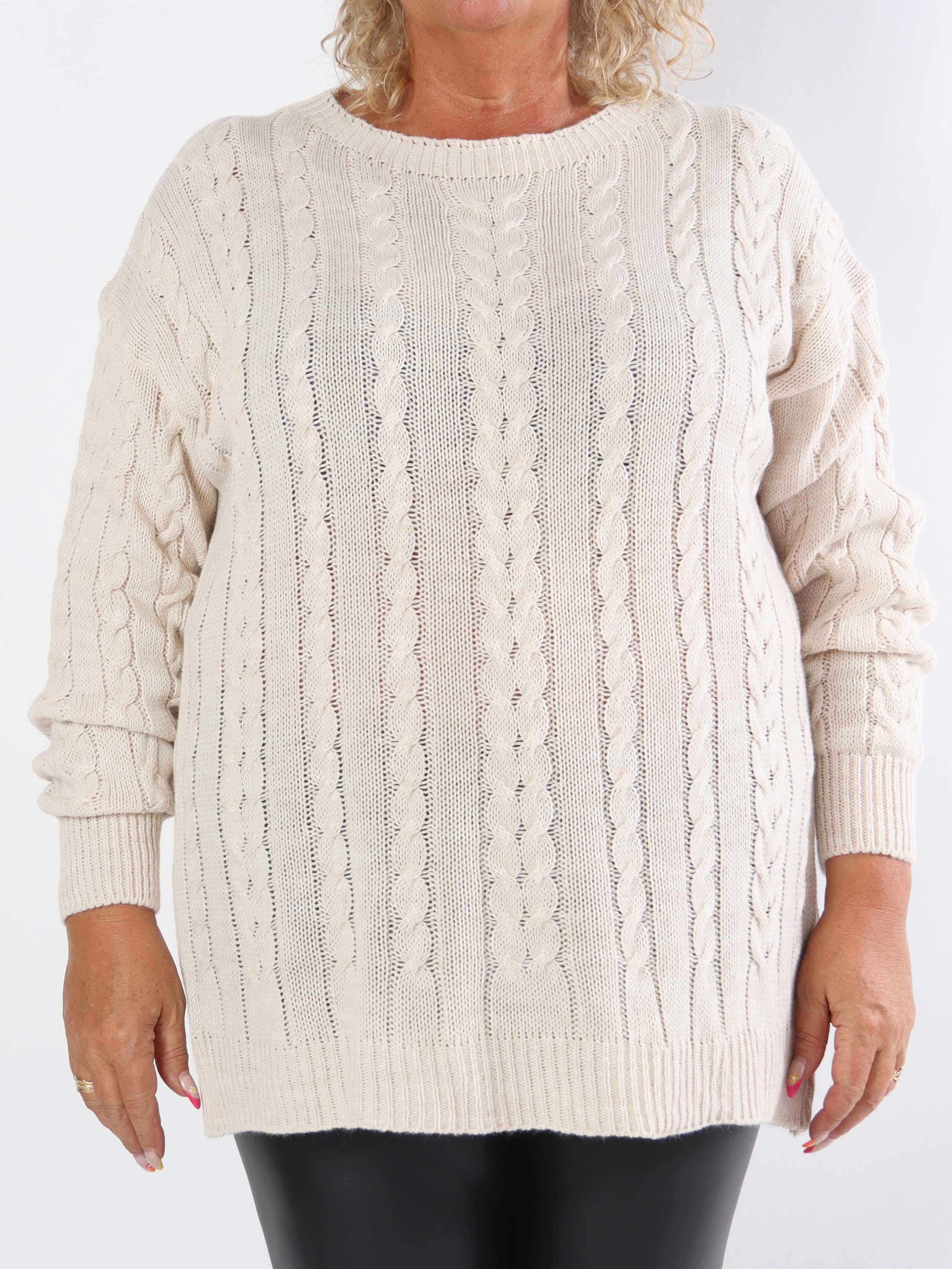Annisa - Plus size stickad tröja med kabelstickning
