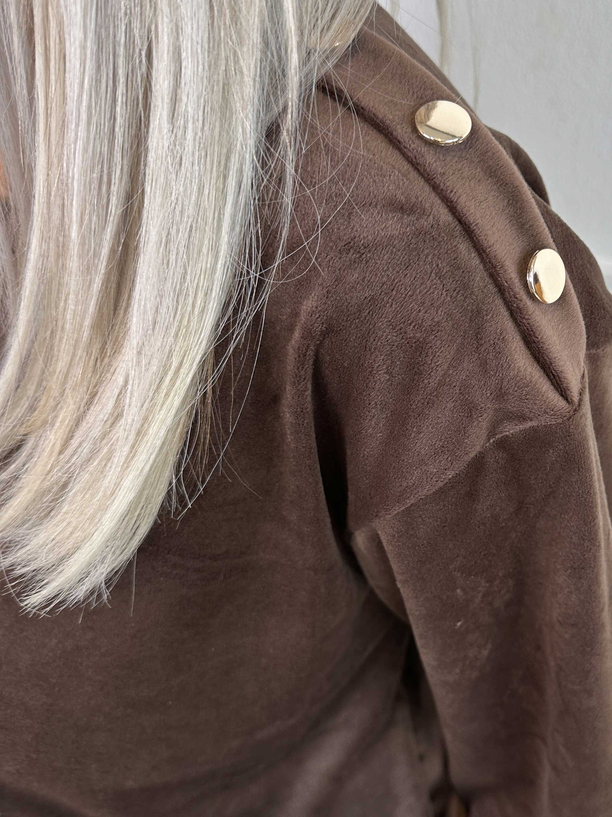 Arina - Mjukisset i velour med guldknappar