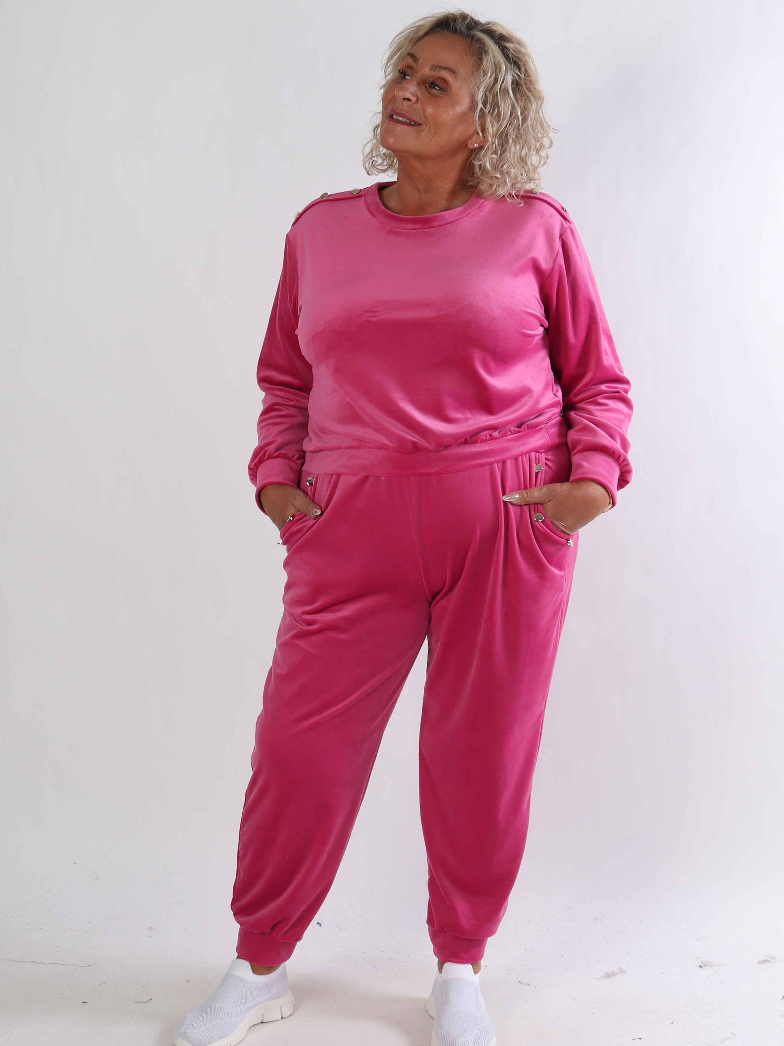 Arina - Plus size mjukisset i velour med guldknappar