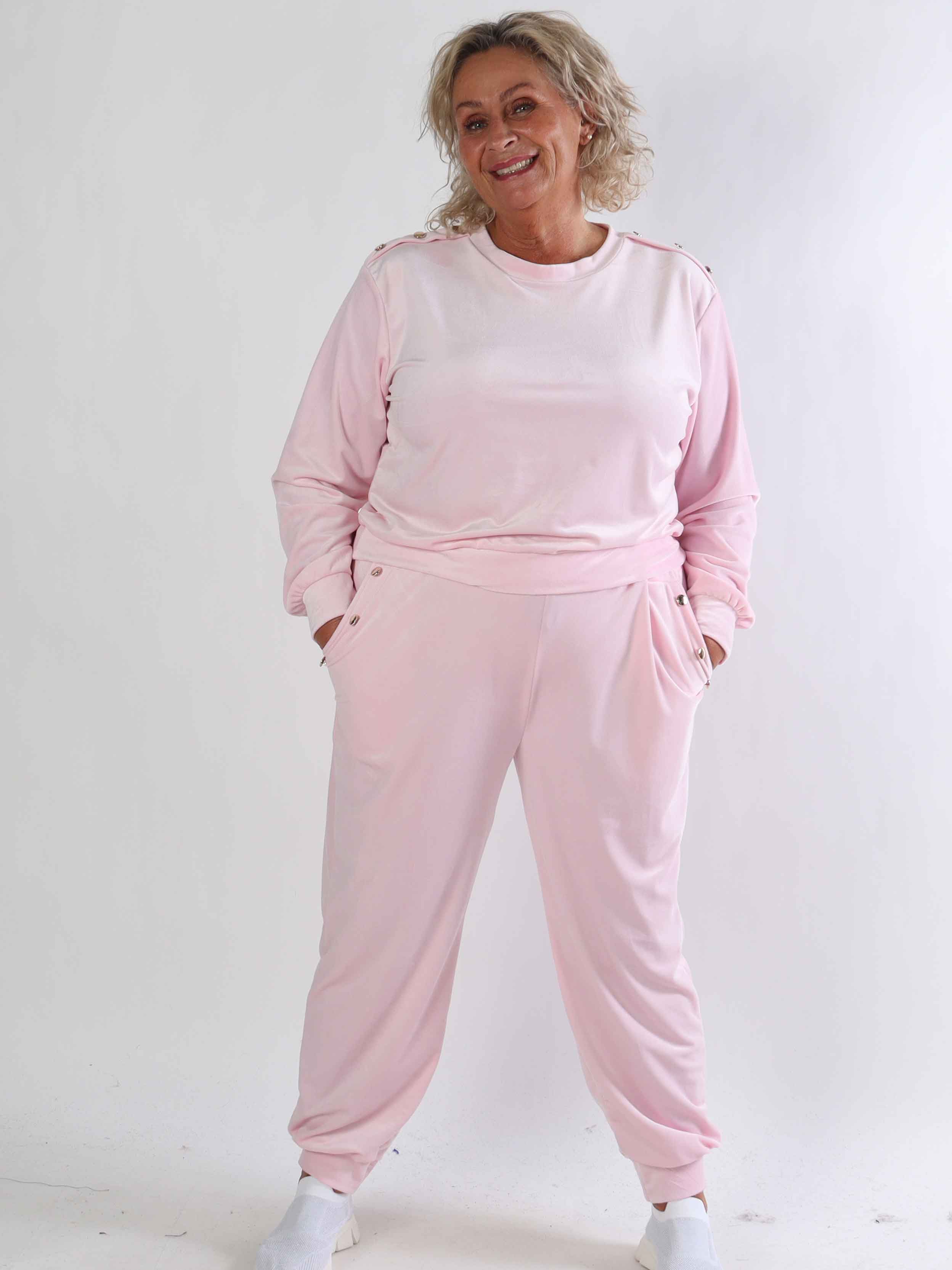 Arina - Plus size mjukisset i velour med guldknappar