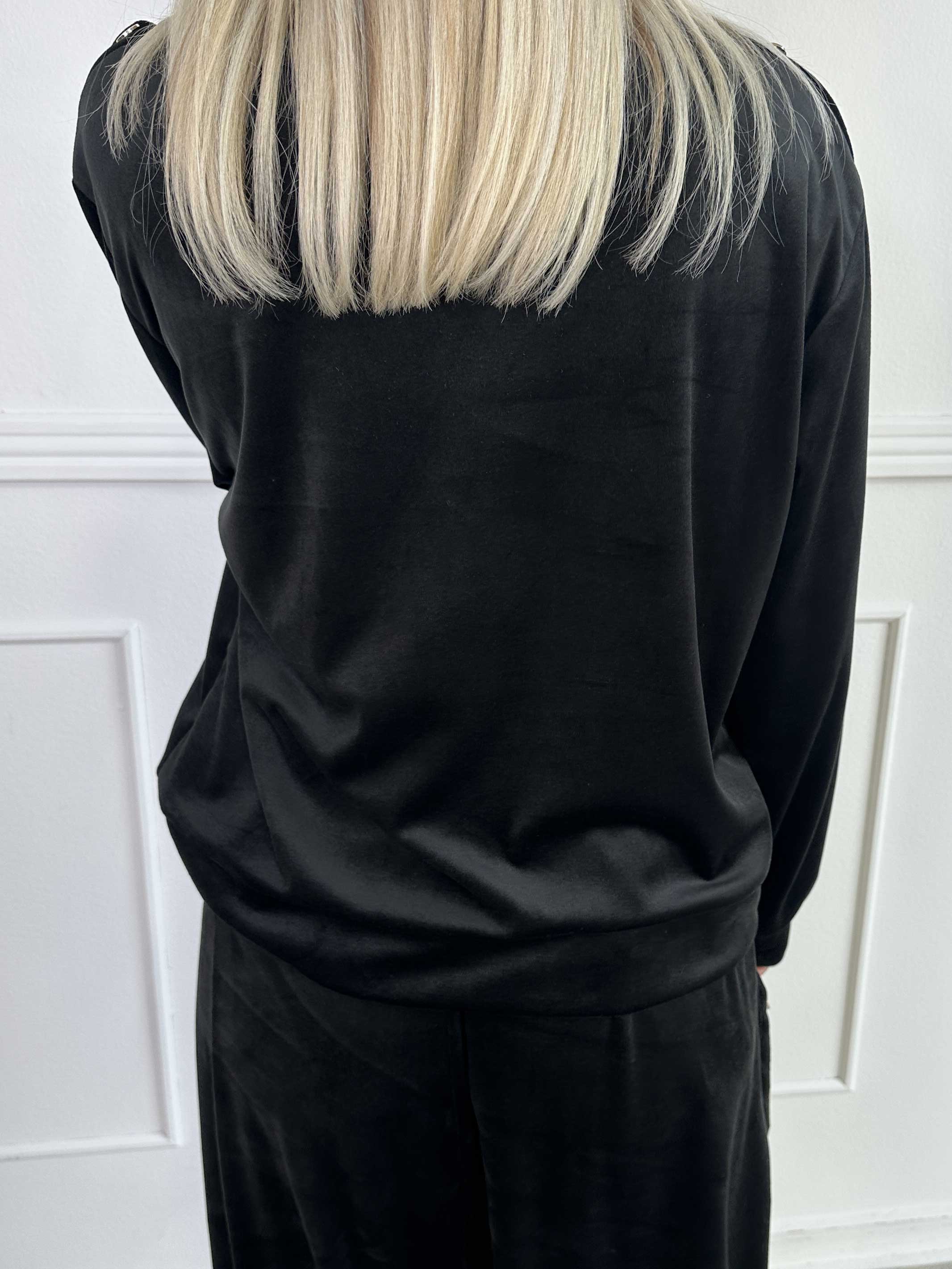 Arina - Mjukisset i velour med guldknappar