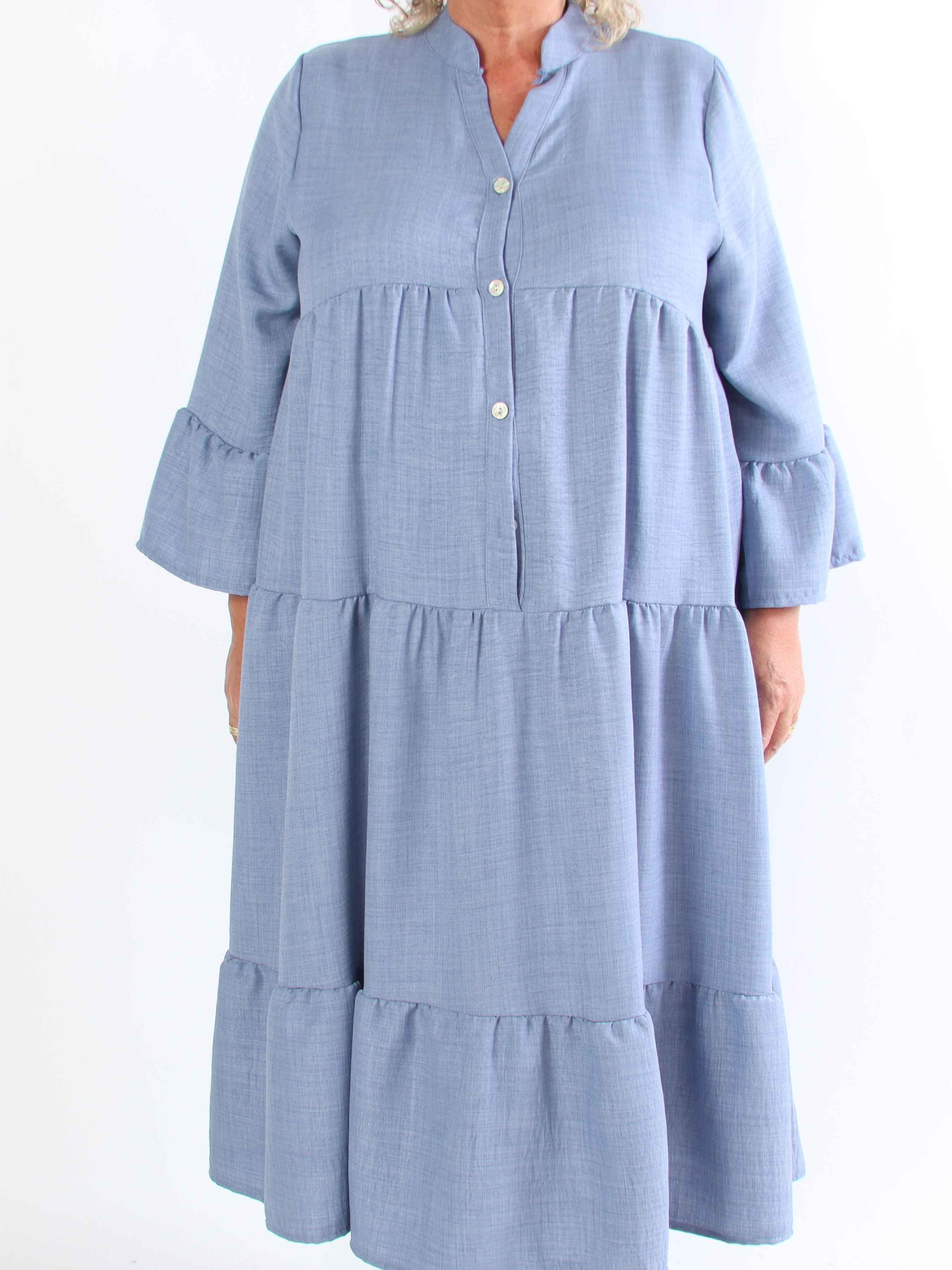 Arjana - Plus size-klänning med lager-på-lager-look och knappar