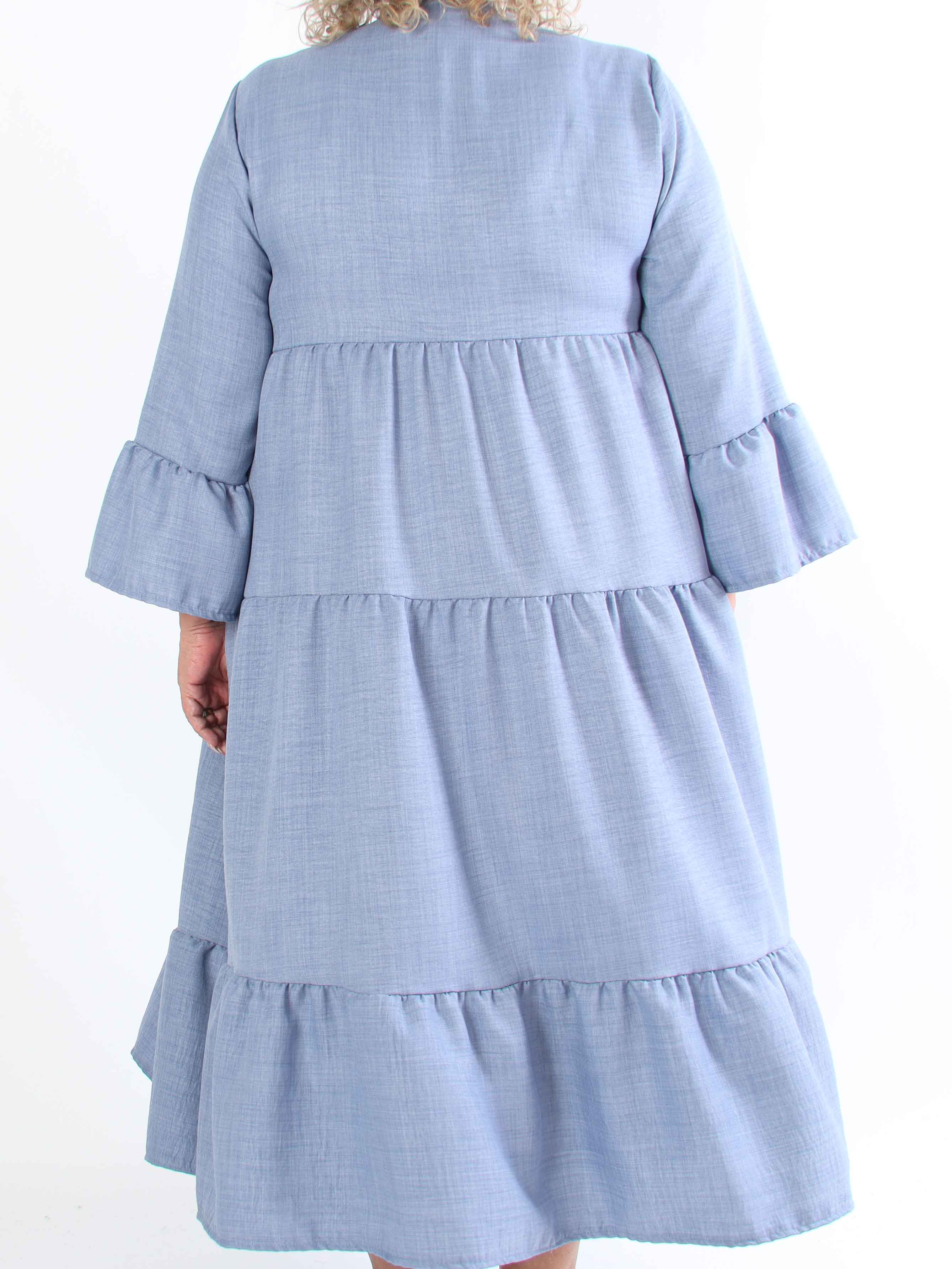 Arjana - Plus size-klänning med lager-på-lager-look och knappar