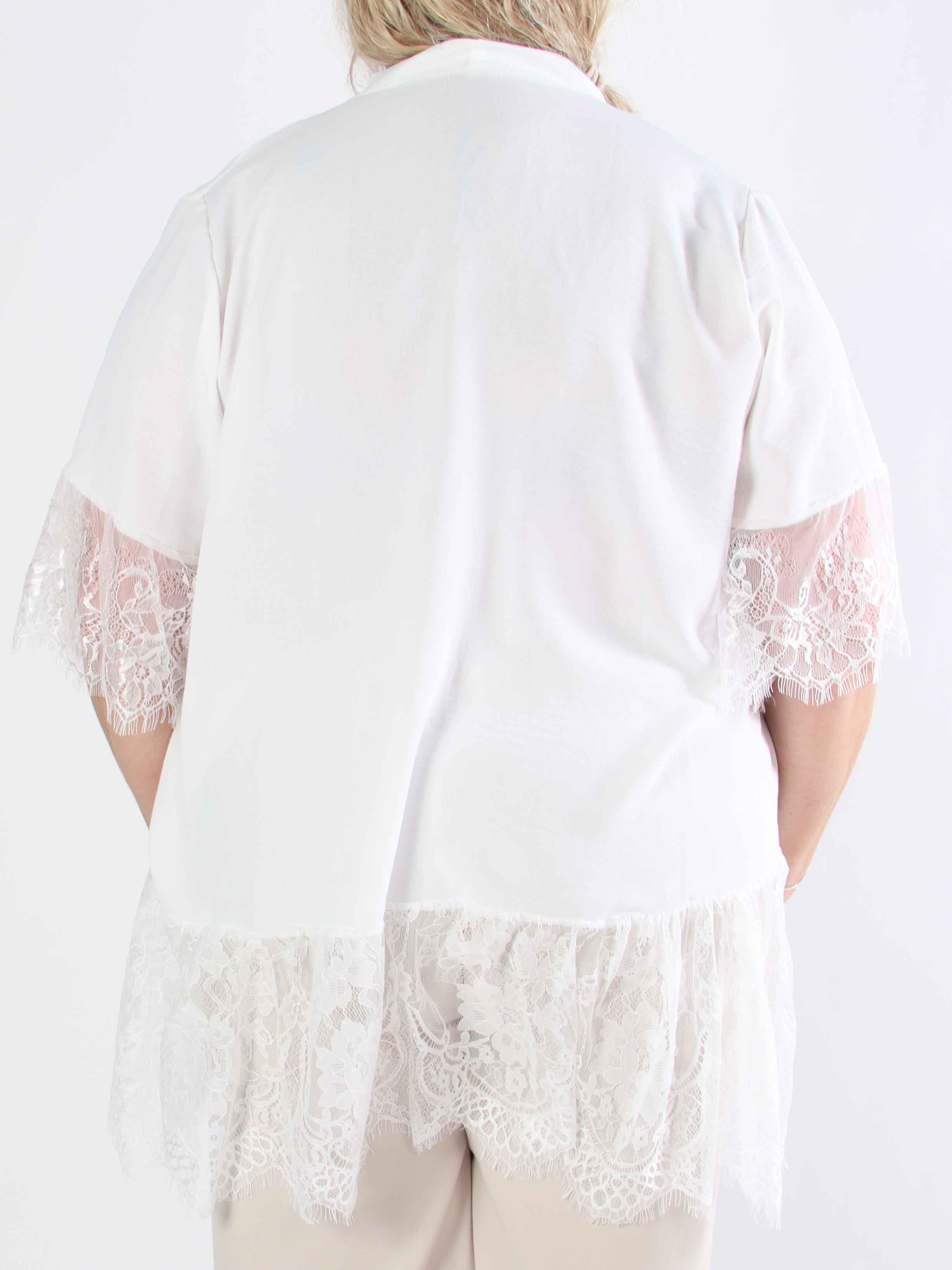 Asta - Plus size-tunika i viskos med knappar och volanger