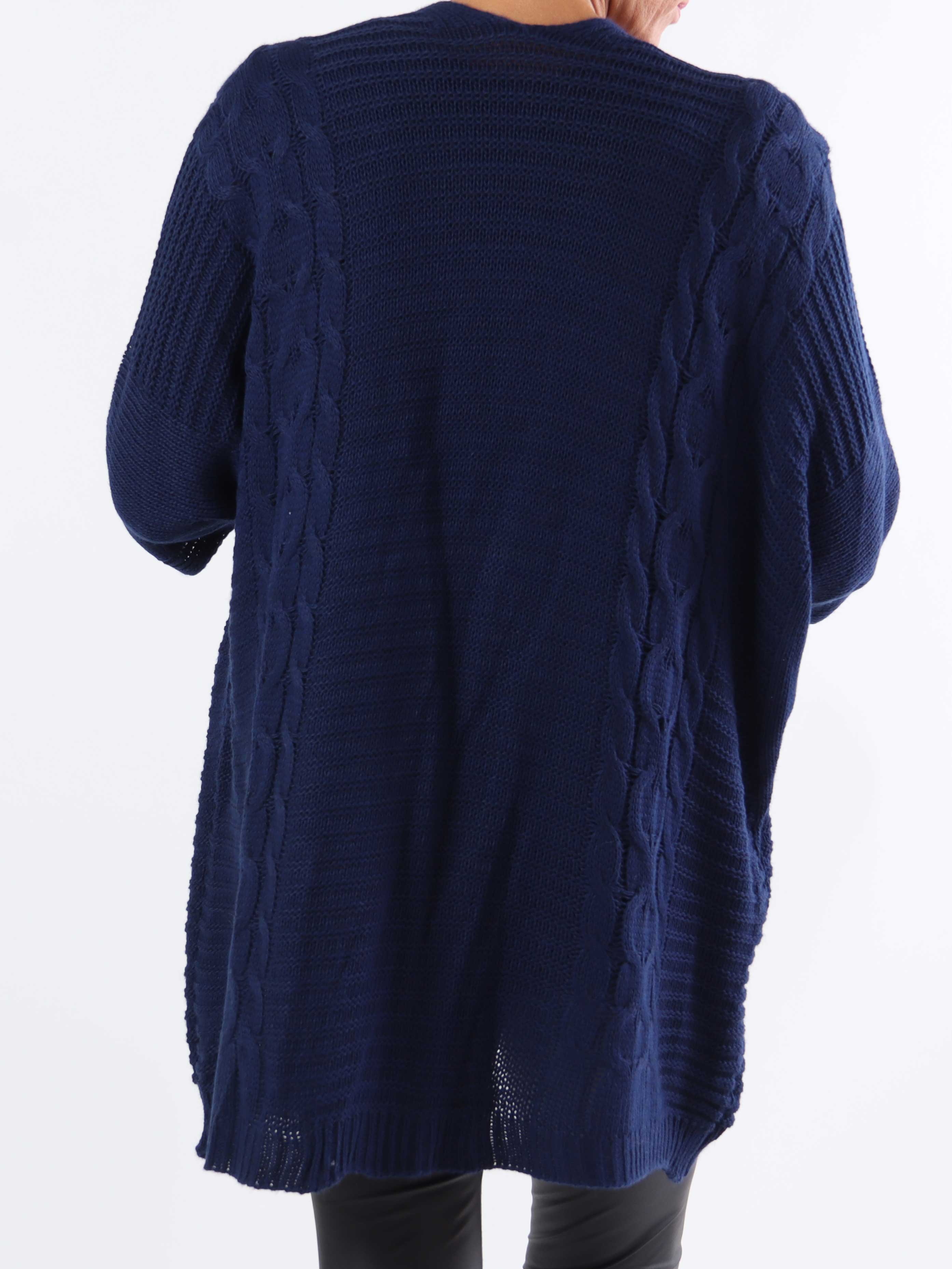 Avalon - Stickad cardigan i plus size med korta ärmar