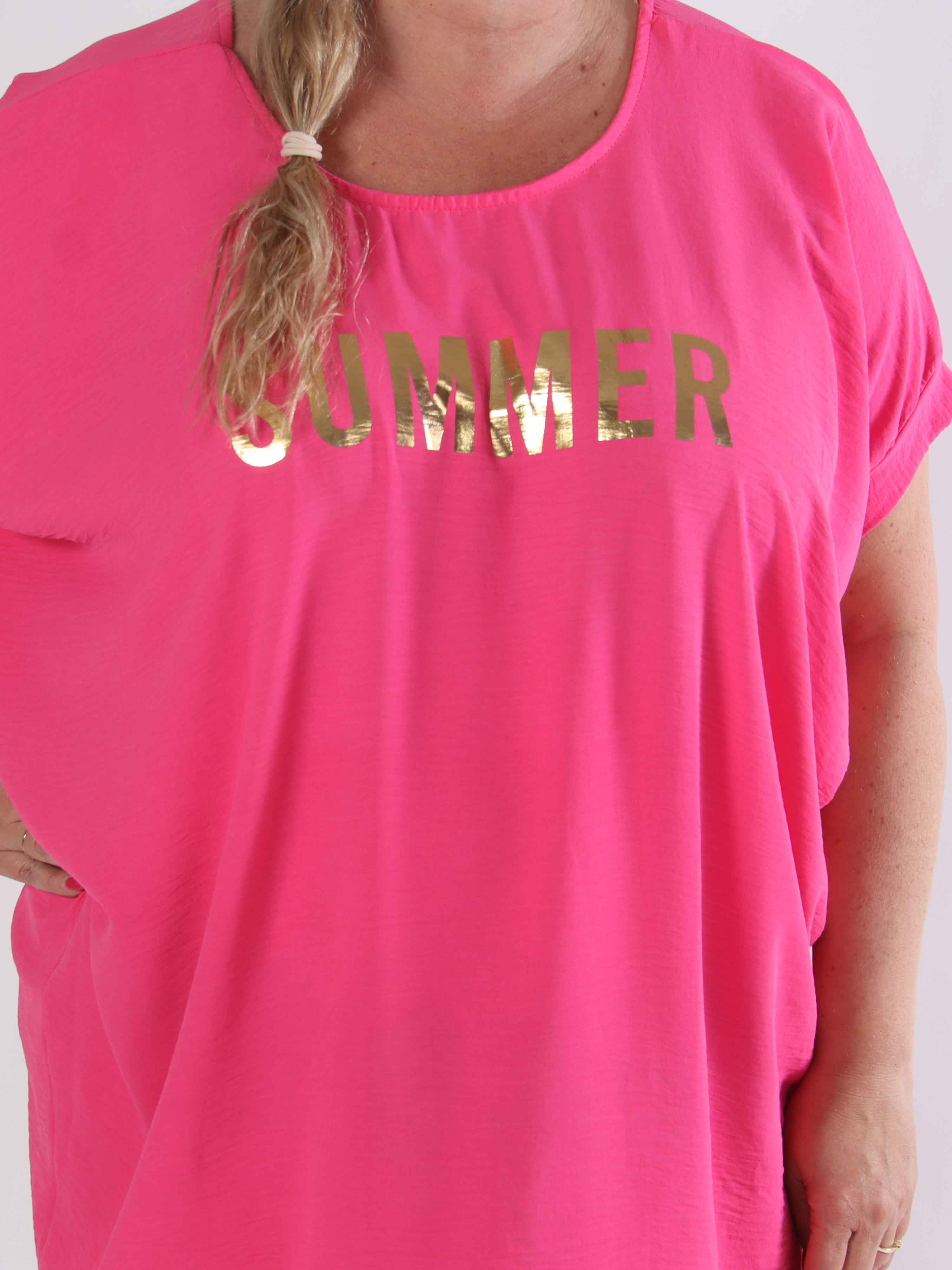 Bine - Söt plus size-klänning i lös passform med guldtryck på bröstet