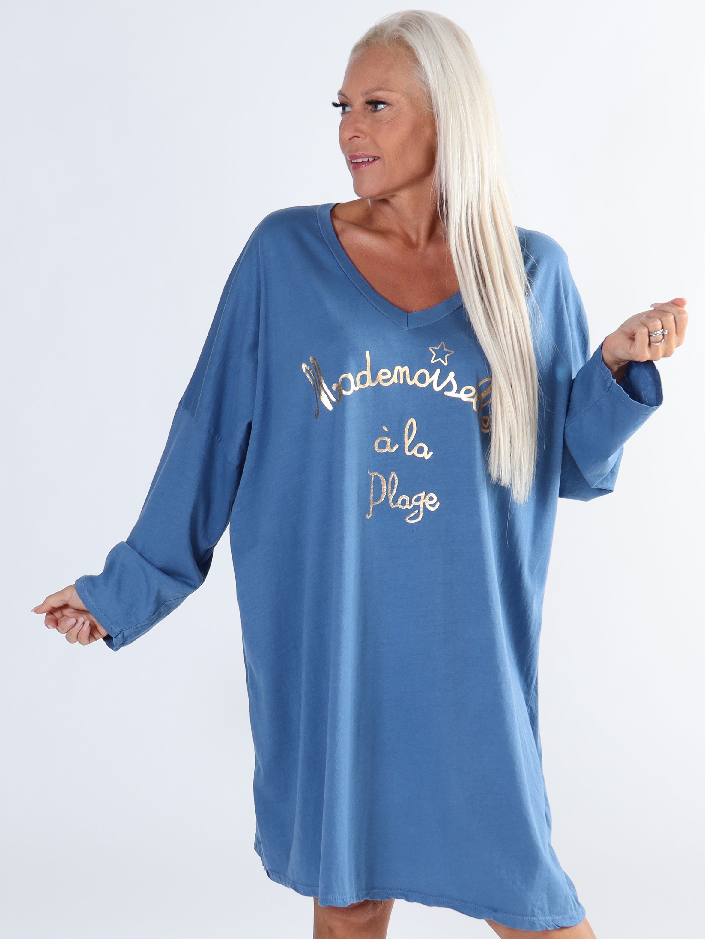 Bree Long Sleeve - Plus size klänning i bomull med guldtext framtill