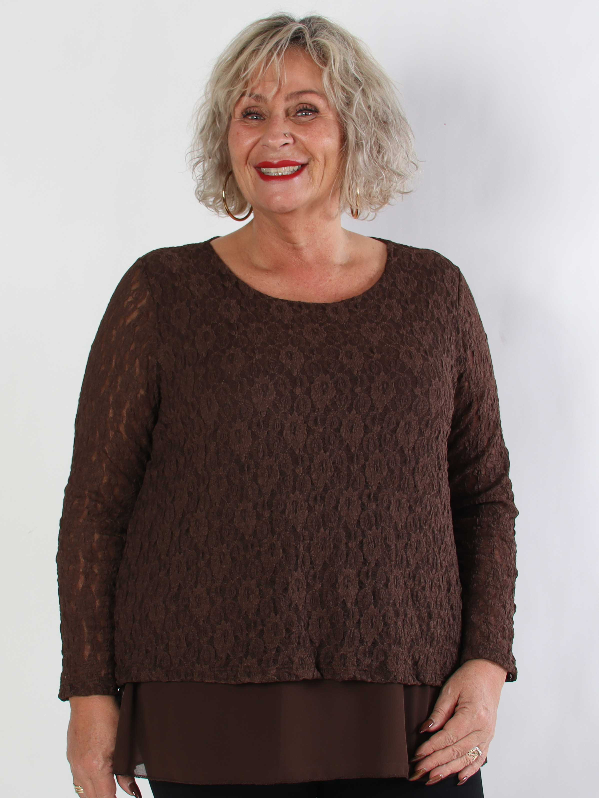 Candidas - Plus size spetstunika med chiffonglager
