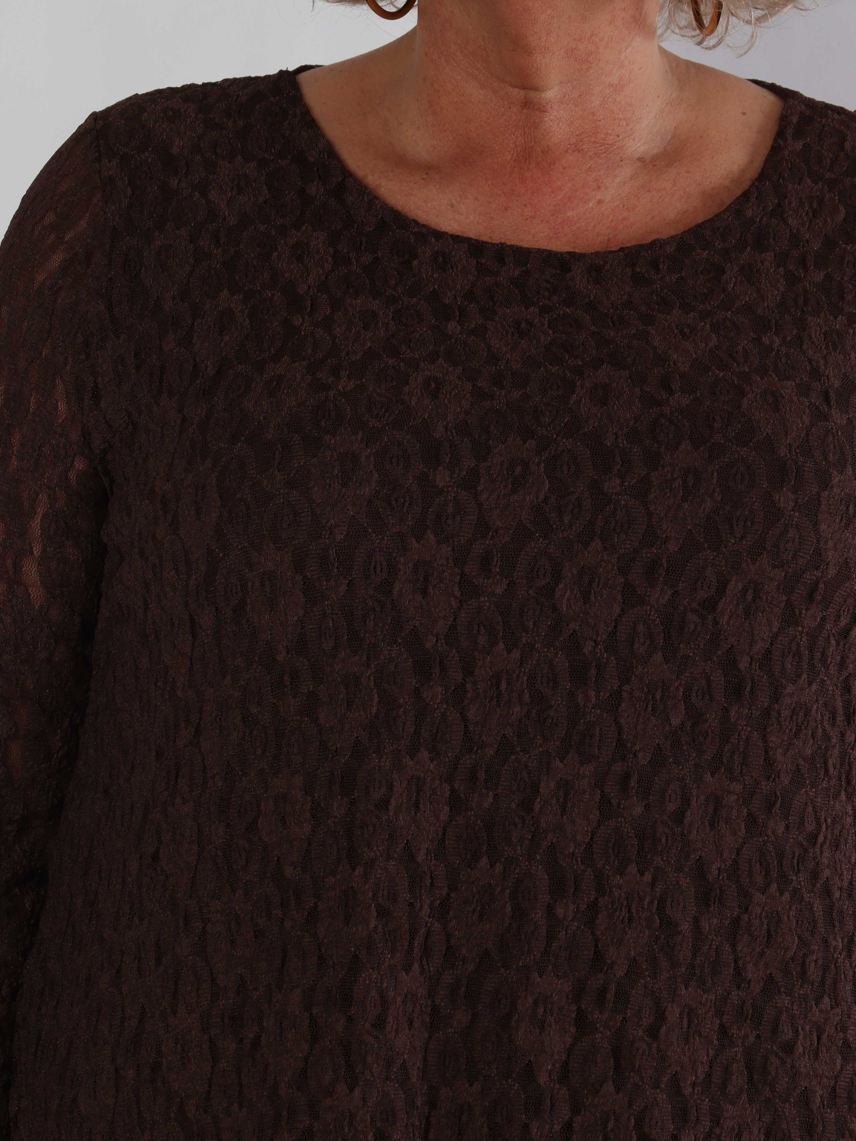 Candidas - Plus size spetstunika med chiffonglager