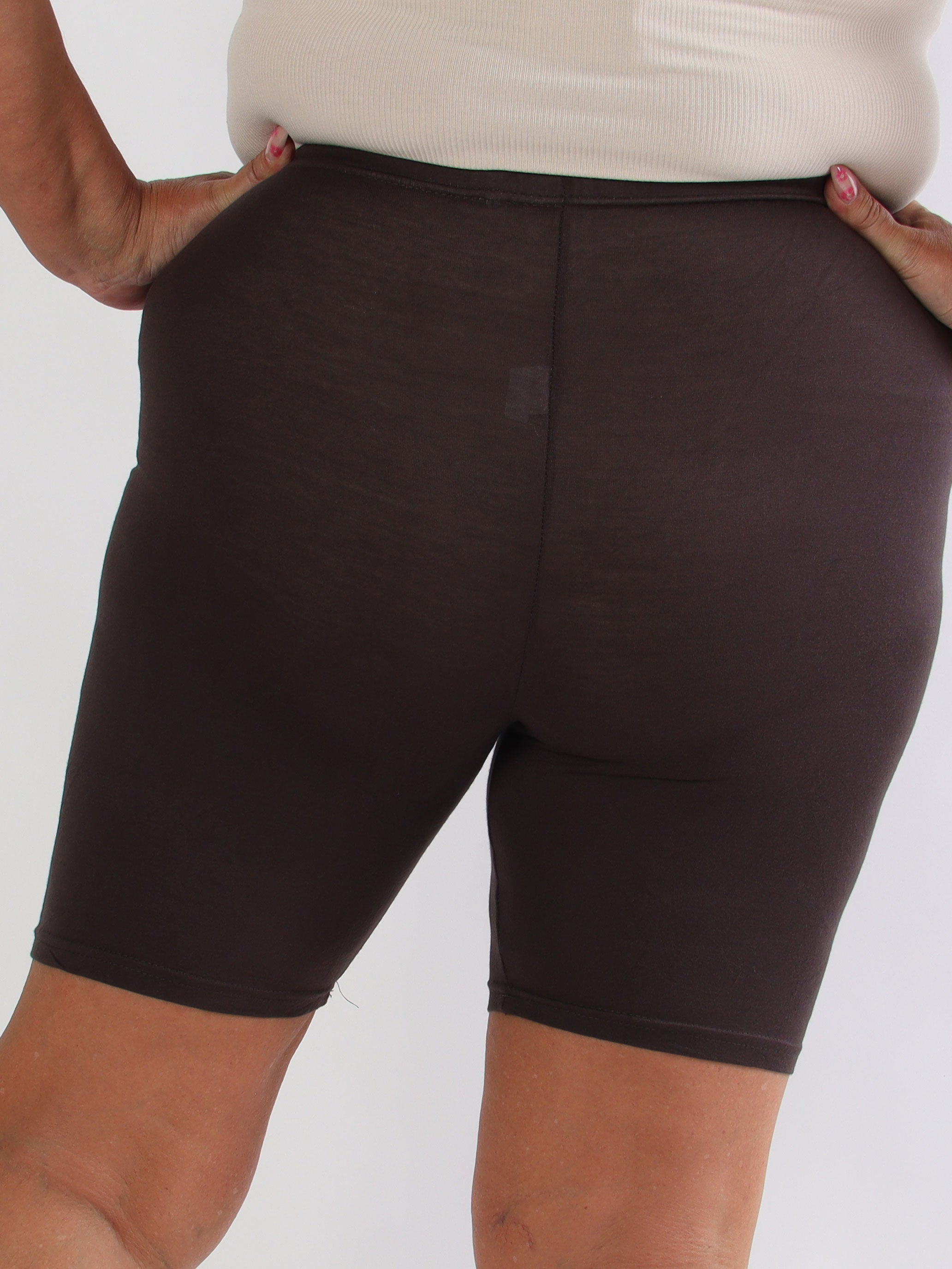 Caro - Bløde plus size cykelshorts i viskose