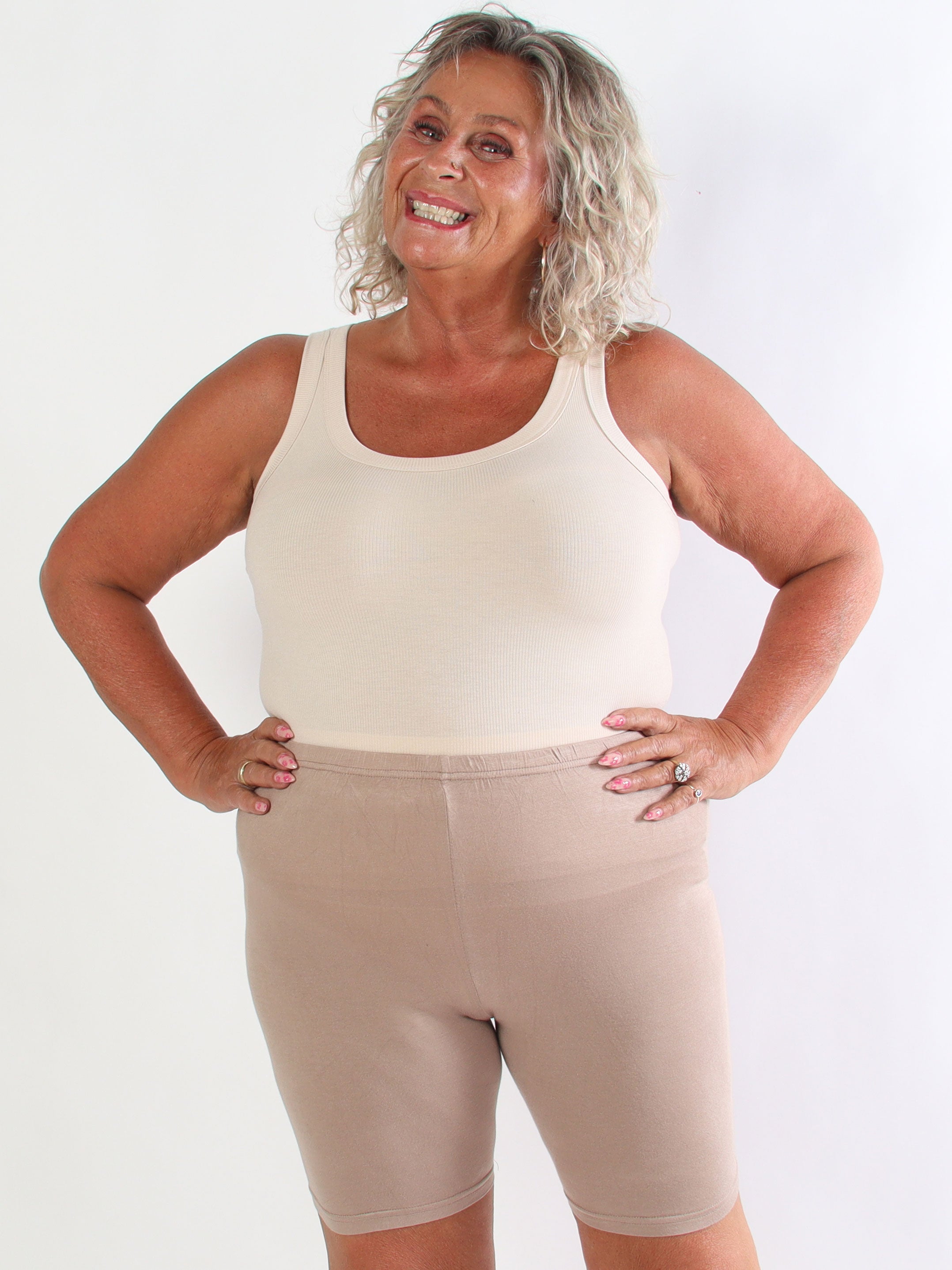 Caro - Bløde plus size cykelshorts i viskose