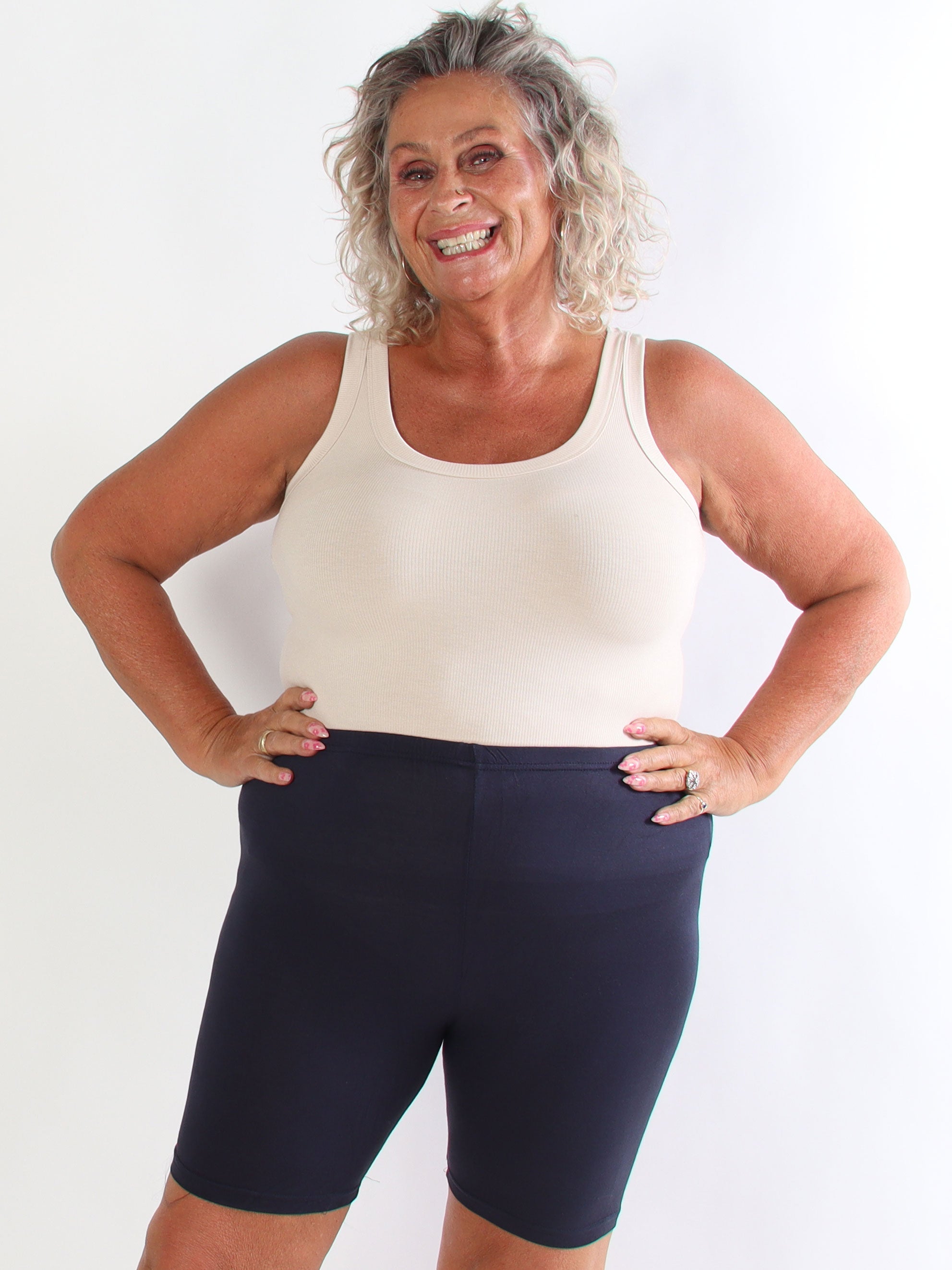 Caro - Bløde plus size cykelshorts i viskose