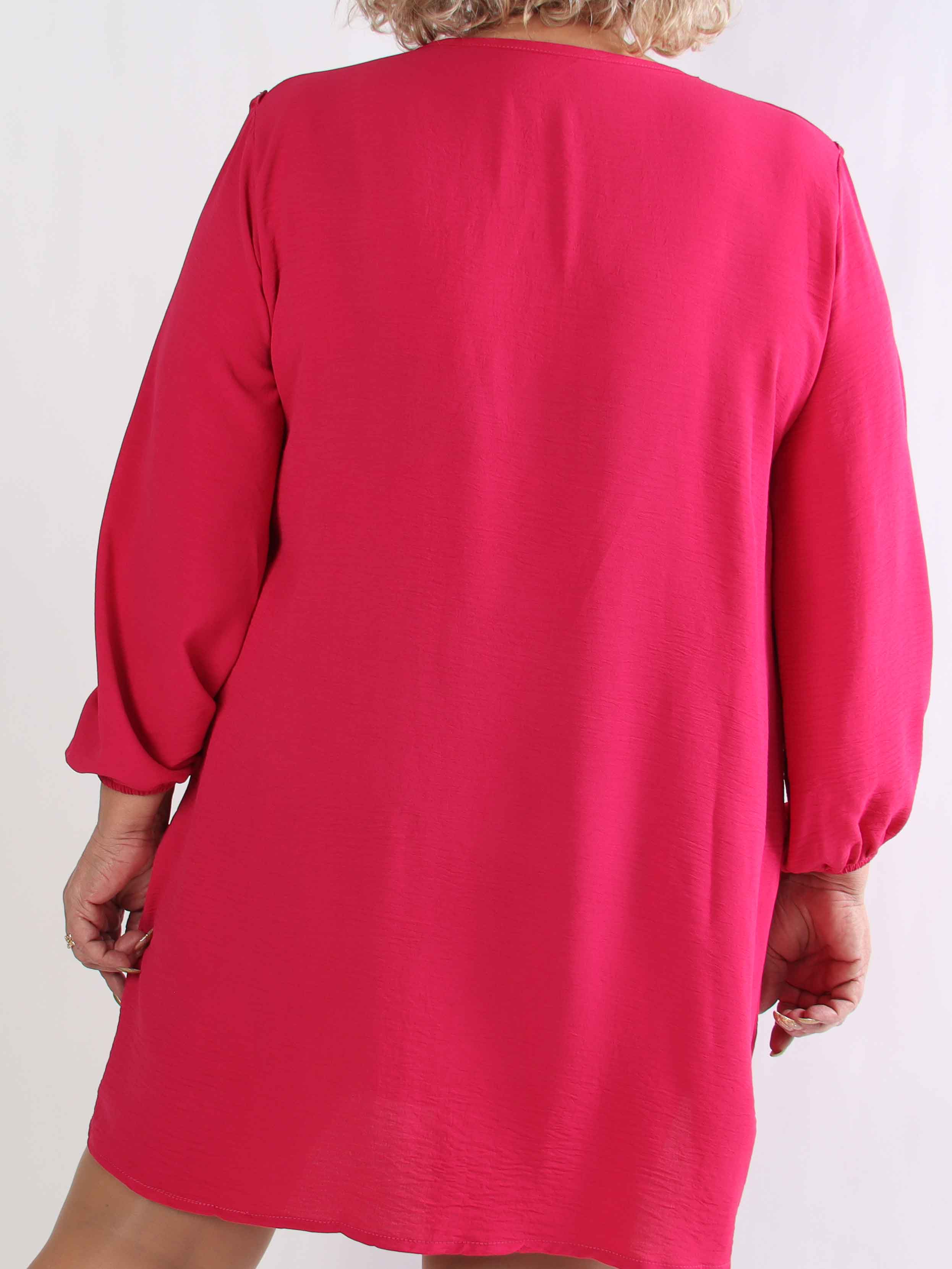 Catalina - Plus size tunikakjole i viskose med flæser og sløjfer