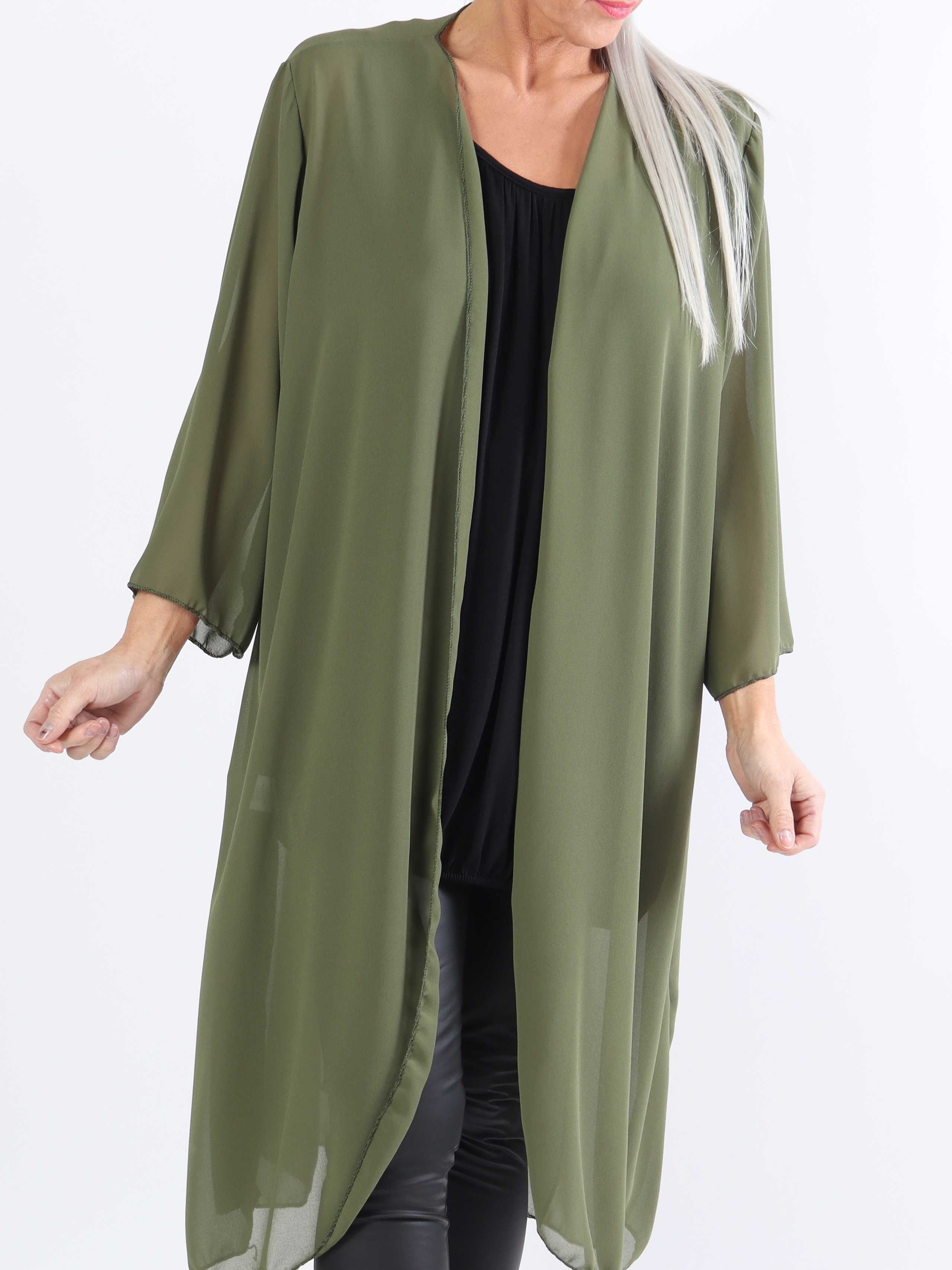Christina - Lätt, halvgenomskinlig kofta i plus size