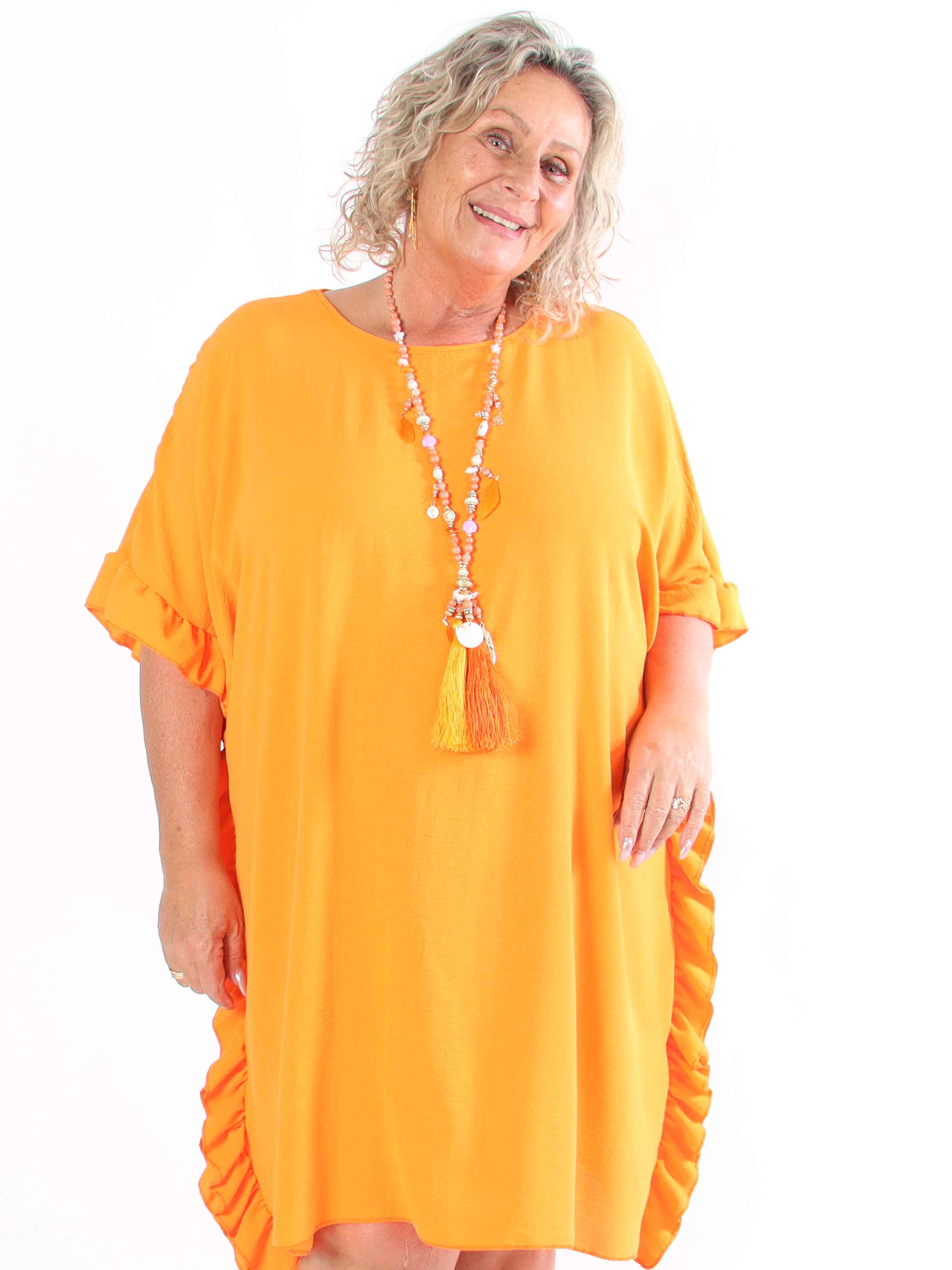 Cille - Plus size-tunika med volanger i sidorna